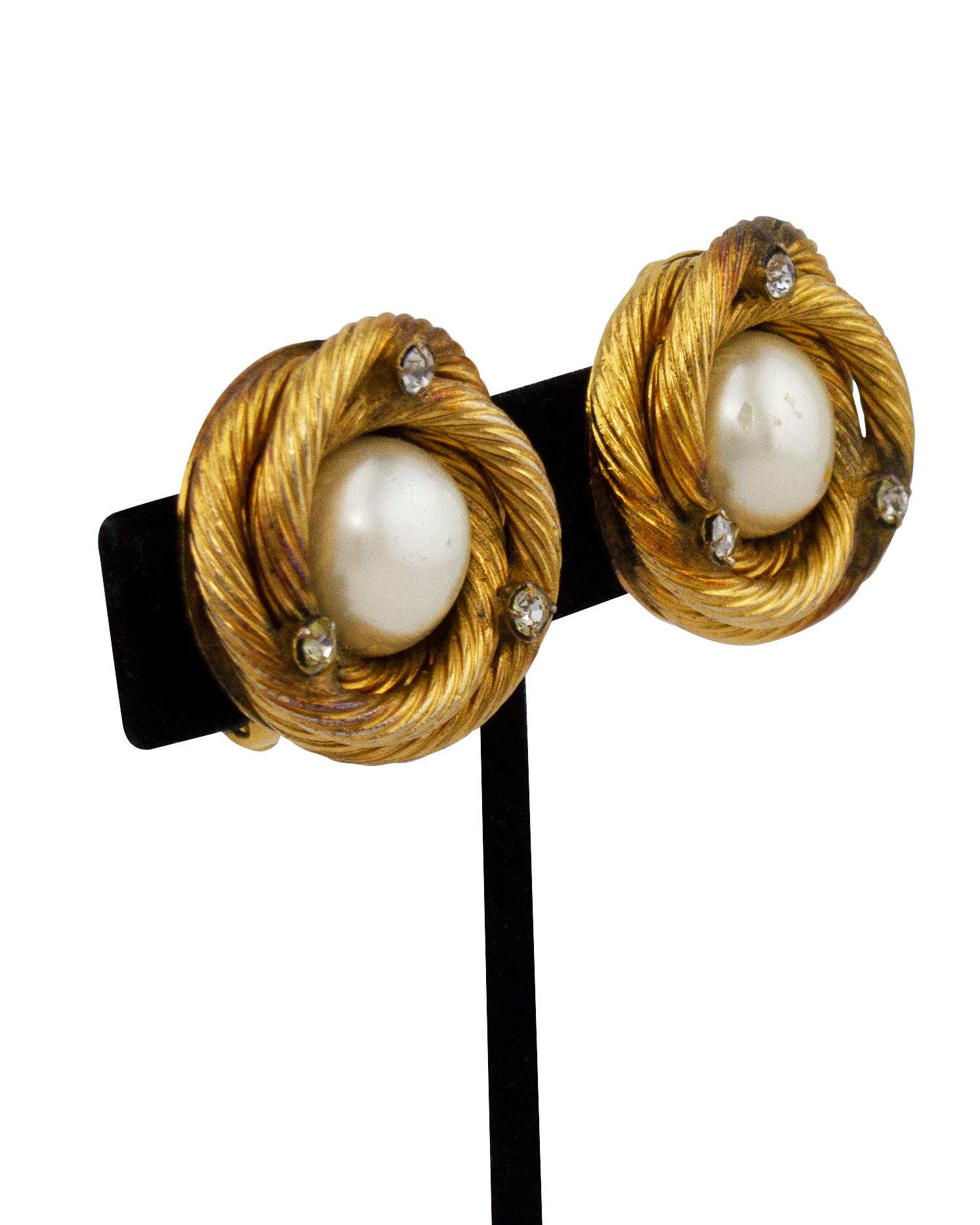 1990s Chanel Gold, Pearl and Rhinestone Clip On Earrings  In Good Condition For Sale In Toronto, Ontario