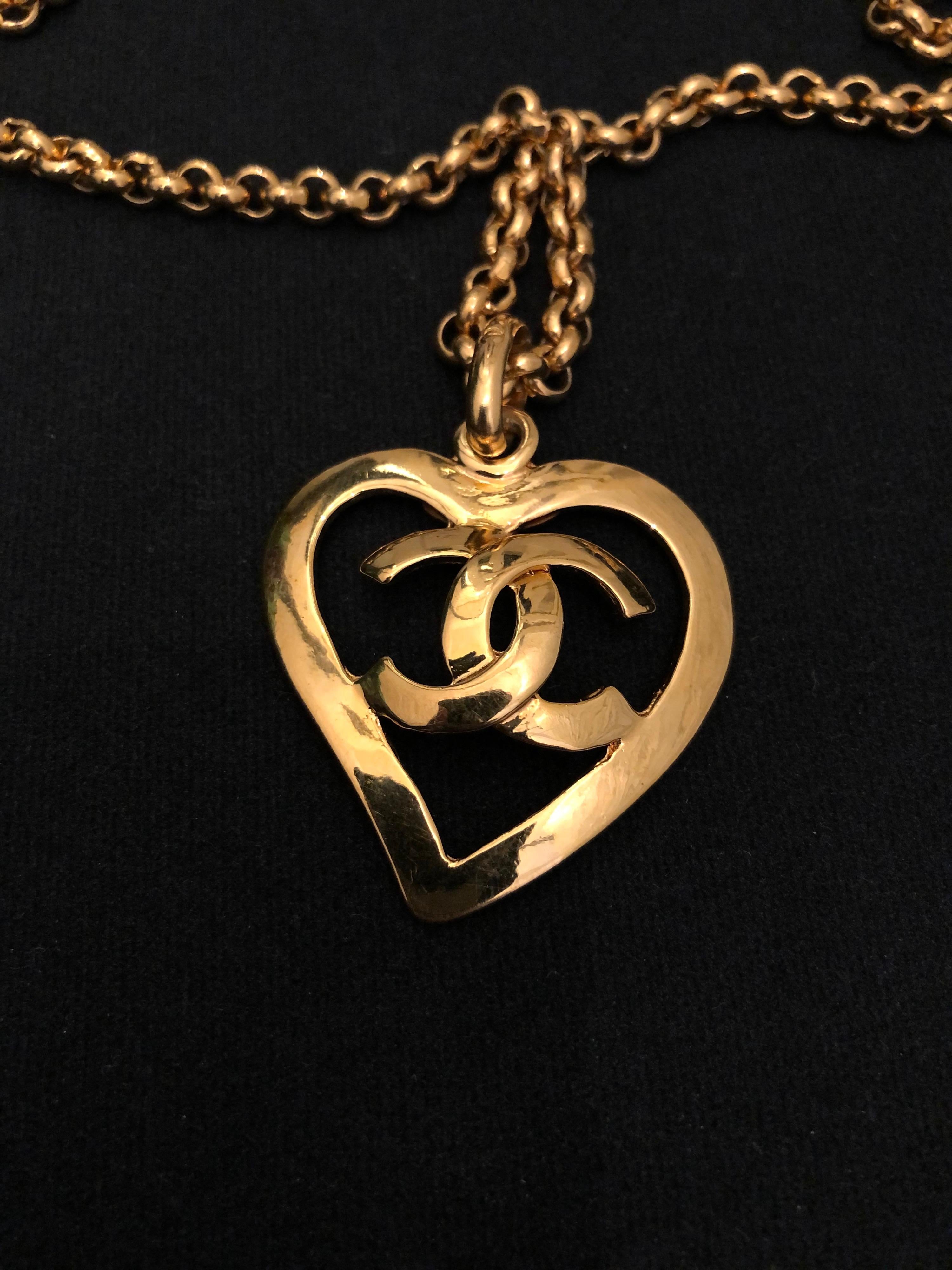 vintage chanel heart necklace