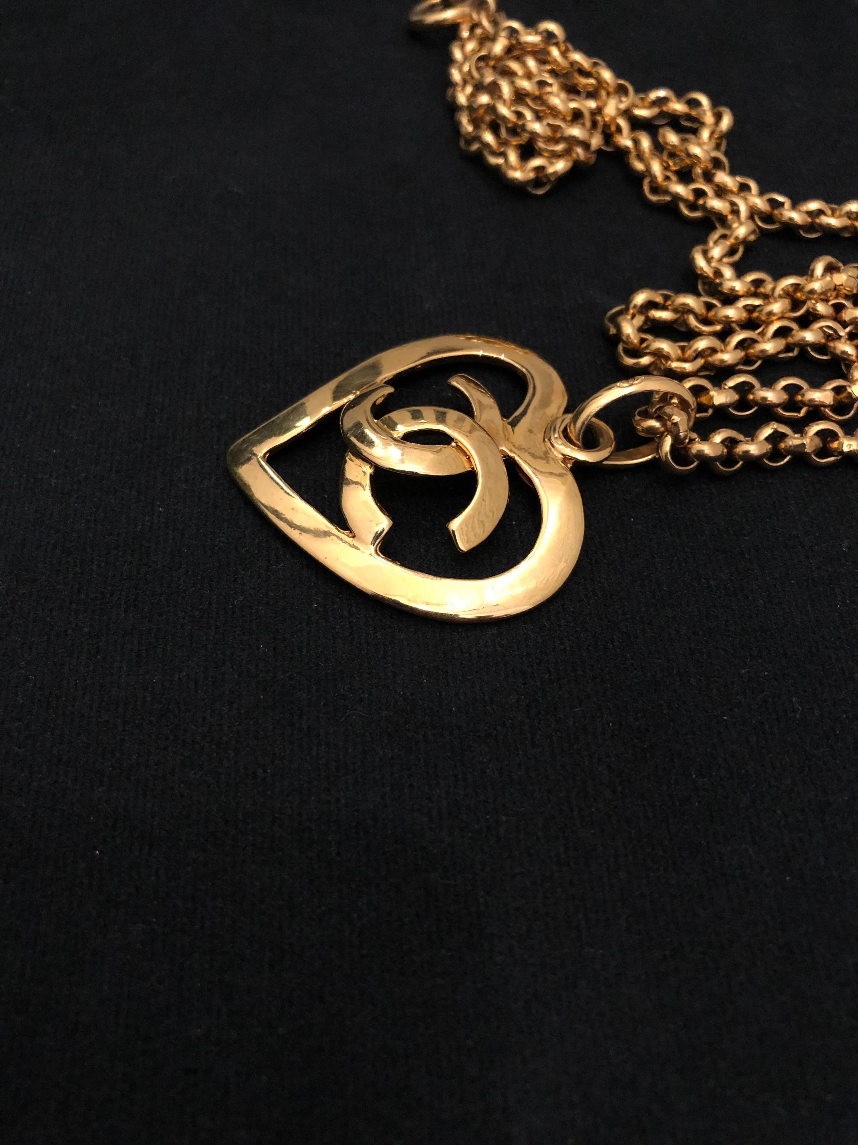 Women's 1990s Vintage CHANEL Gold Toned CC Heart Chain Necklace 