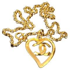 1990s Vintage CHANEL Gold Toned CC Heart Chain Necklace 