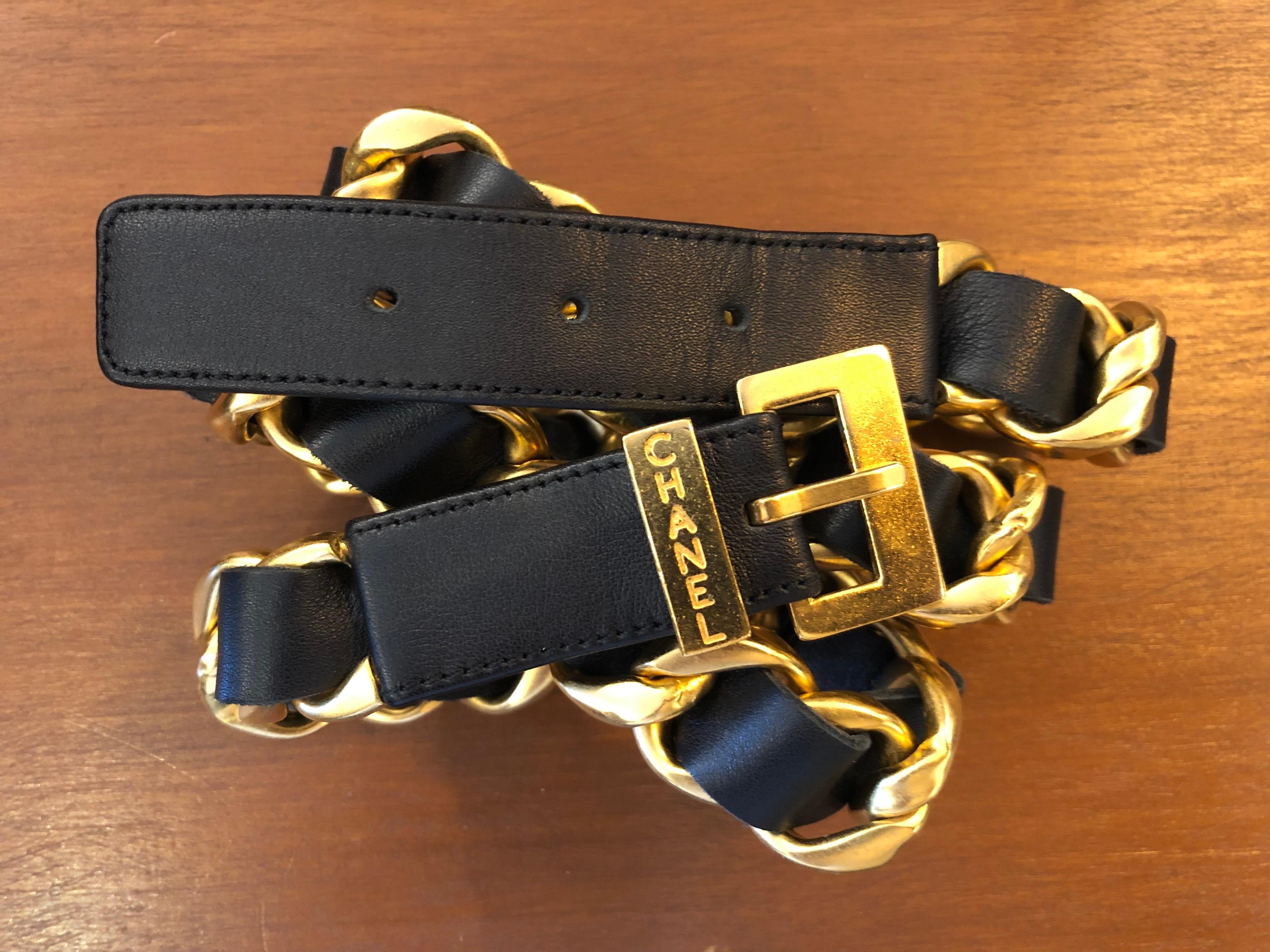 1990s Vintage CHANEL Gold Toned Leather Chain Belt Black Gold 4