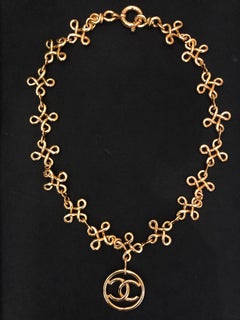 1990s Vintage CHANEL Gold Toned Clover CC Necklace