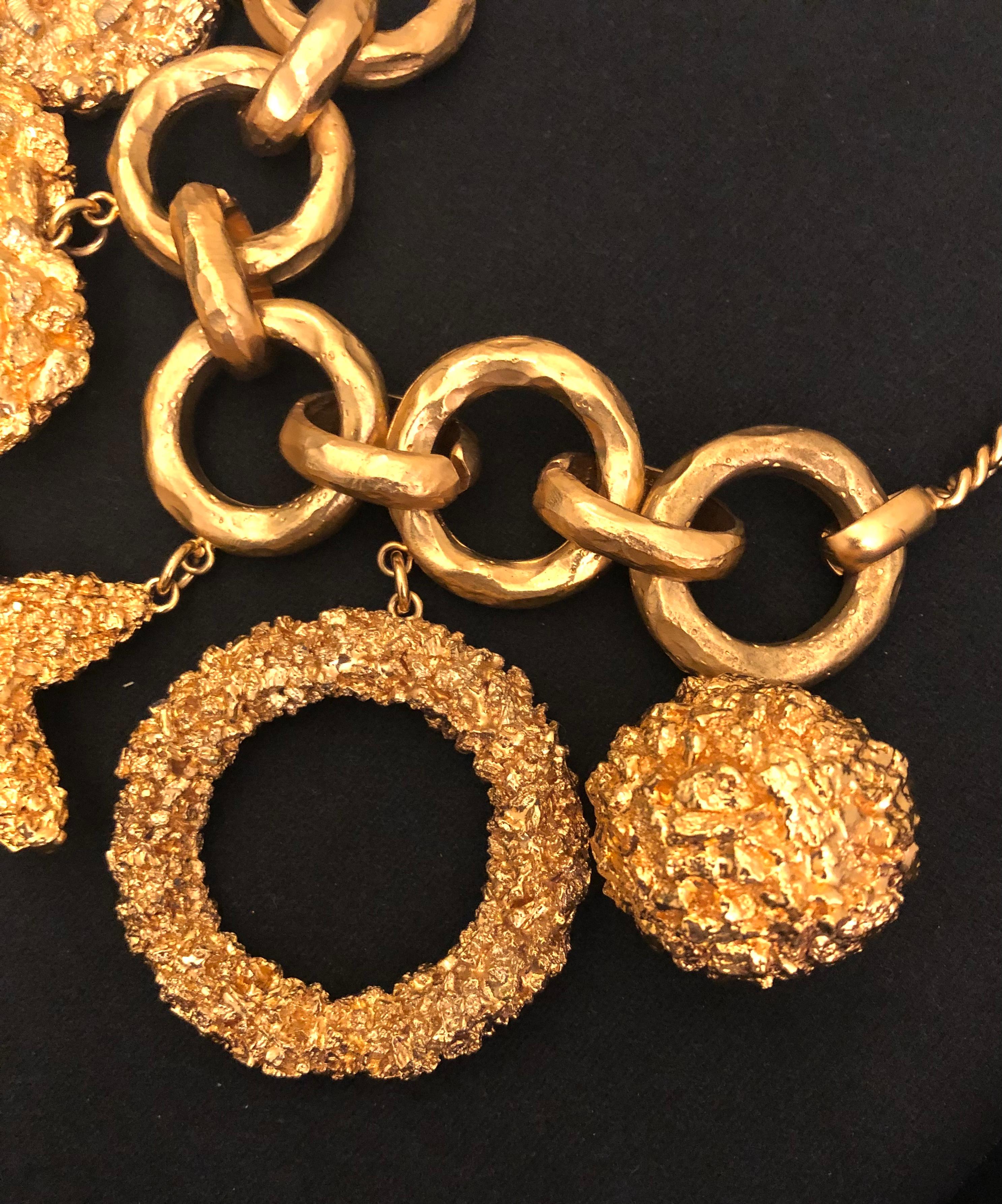 1990er Jahre Vintage CHANEL Gold getöntes Seestern-Statement-Armband im Angebot 6