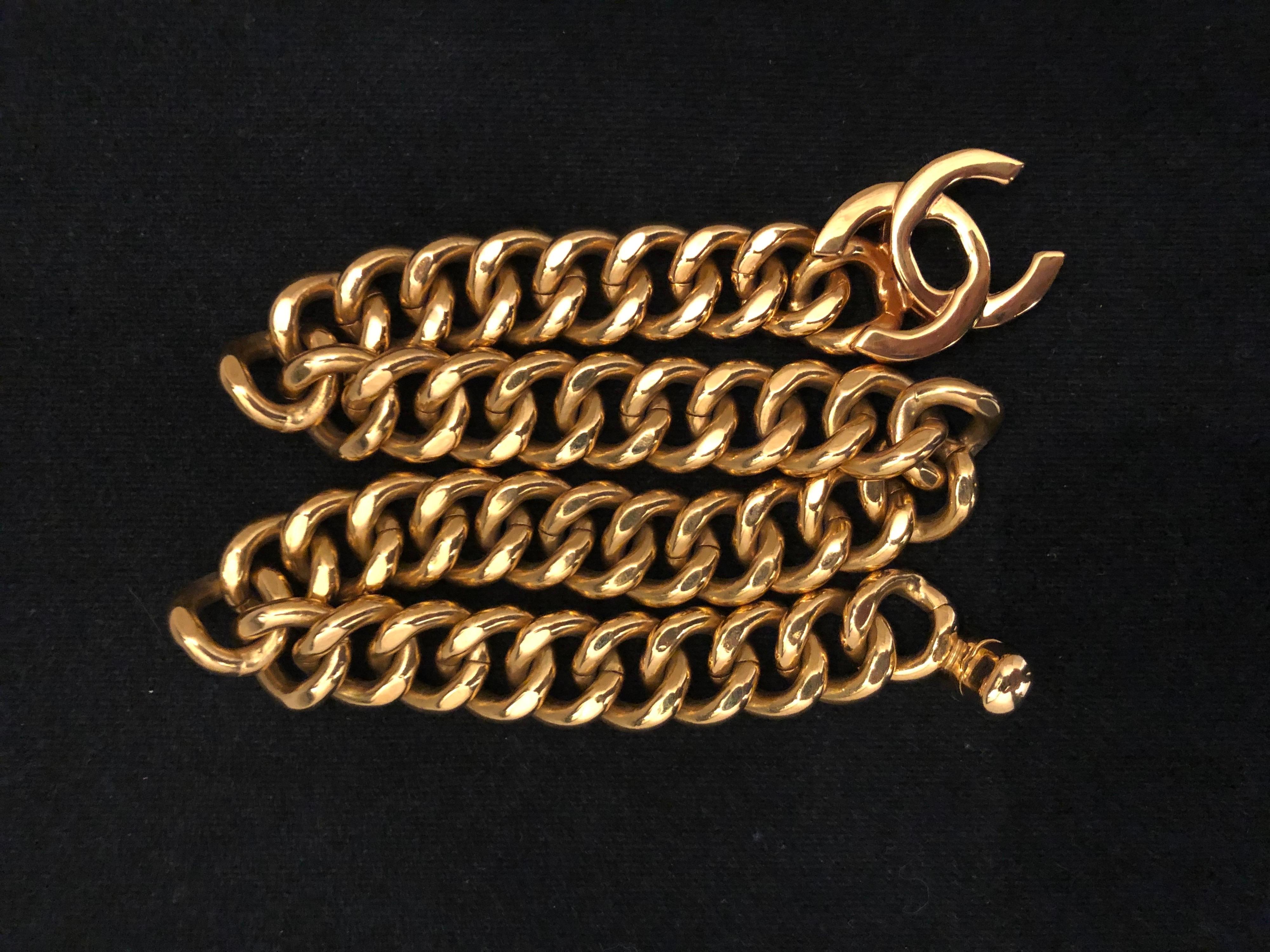 chanel turnlock choker