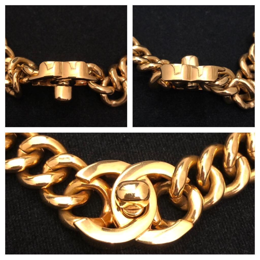 chanel turnlock necklace