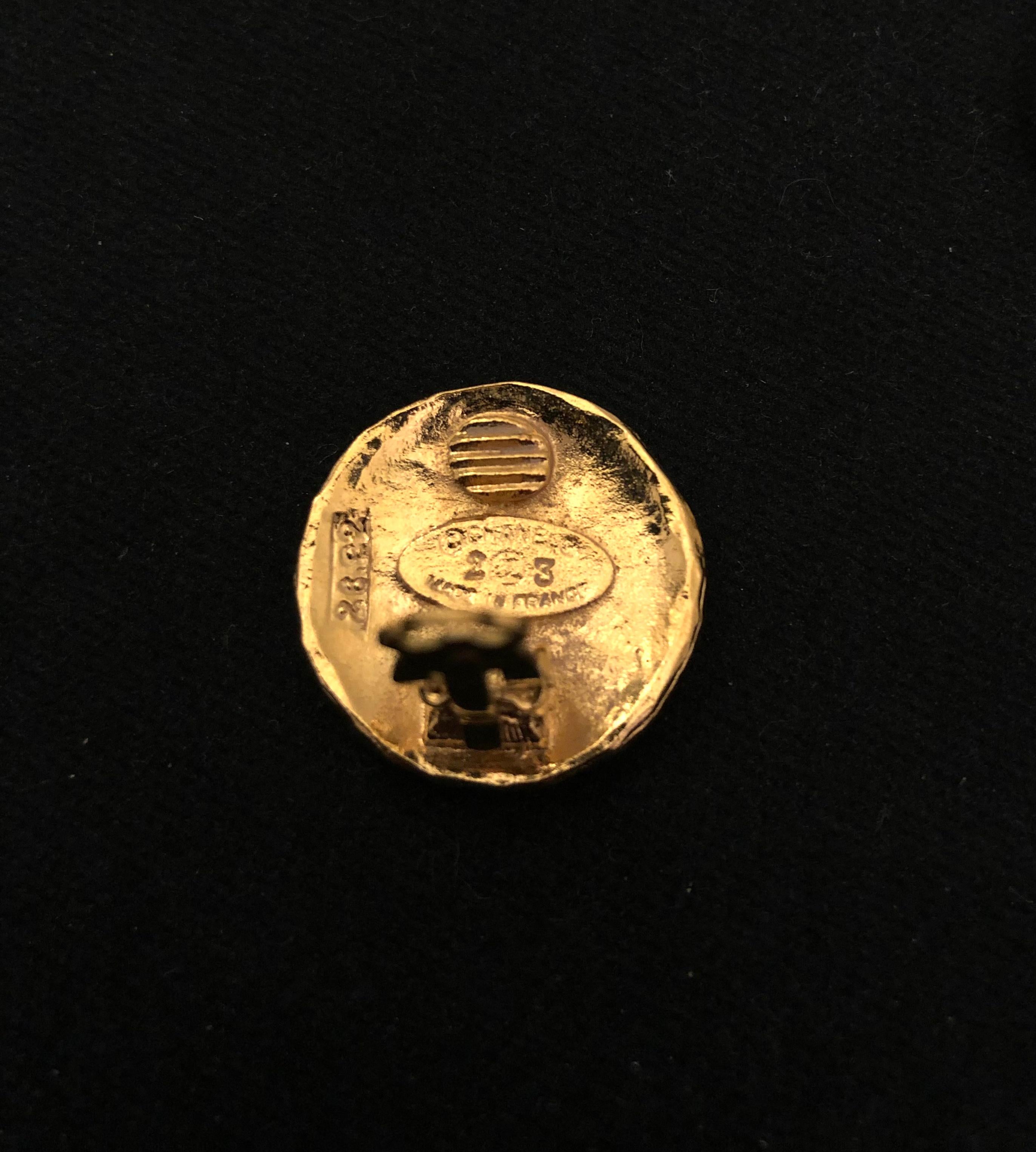 1980s Vintage CHANEL Gold Toned Lion Clip On Earrings 3