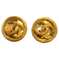 1990s Vintage CHANEL Gold Toned Sling CC Clip On Earrings