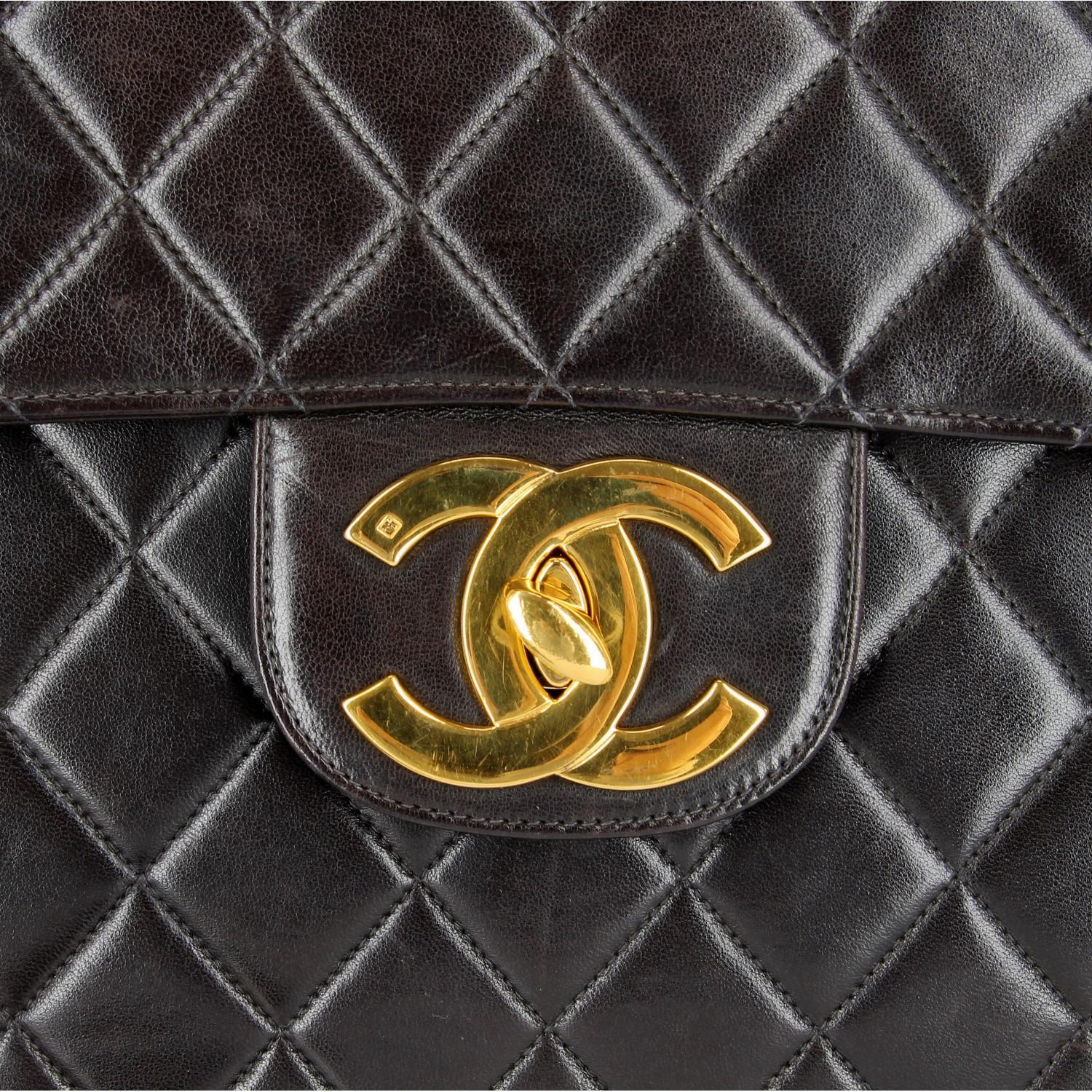 1990s Chanel Jumbo Vintage Bag 7