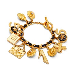 Brazalete Chanel con cadena de cuero de los años 90