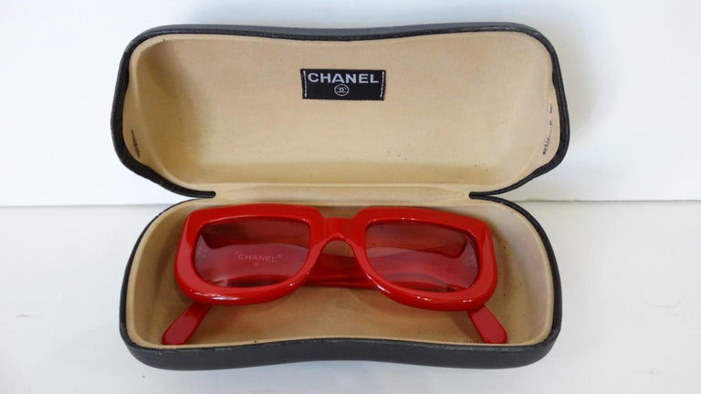 1990s Chanel Lipstick Red Retro Sunglasses at 1stDibs  display picture 3