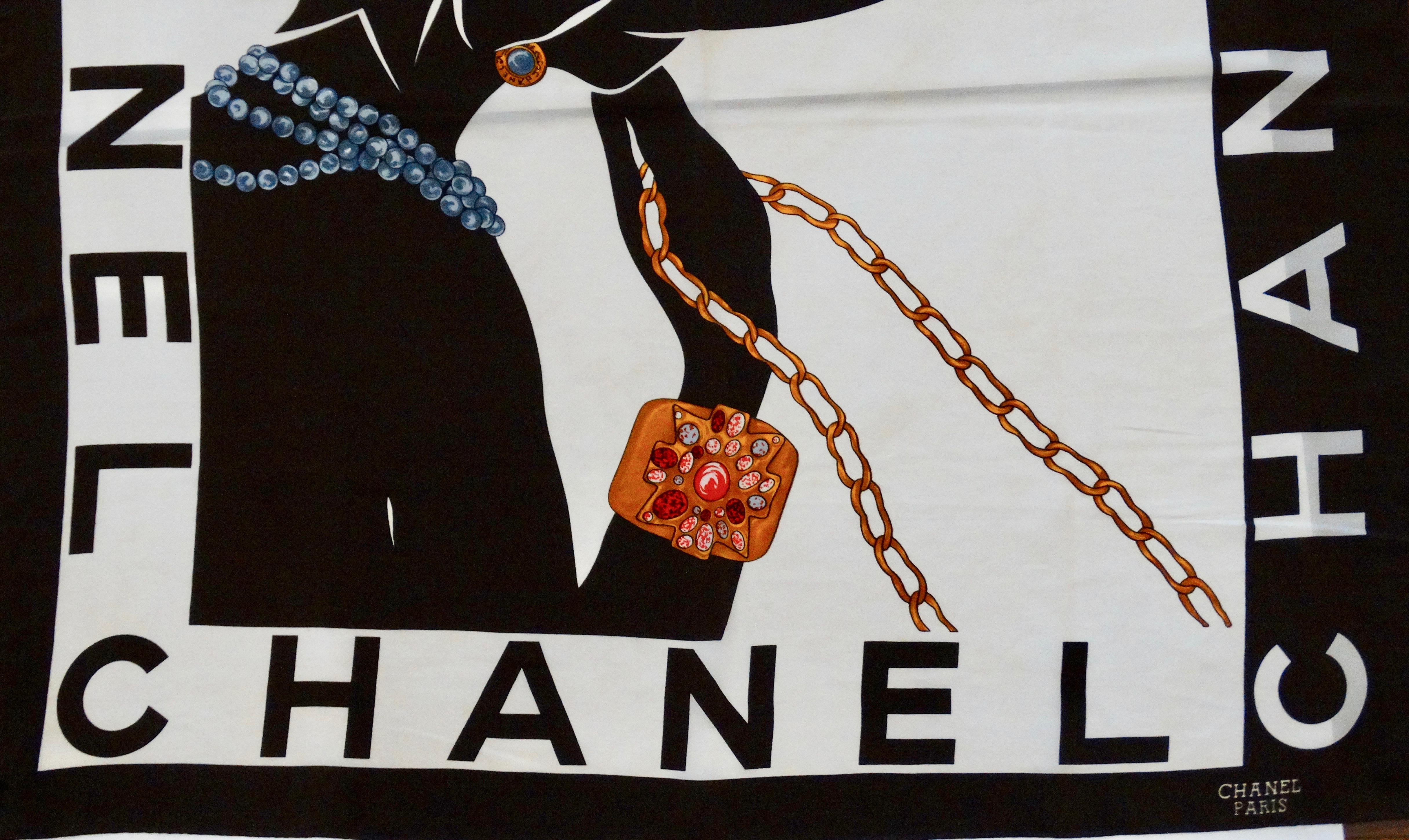 Gris écharpe en soie Chanel Mademoiselle des années 1990