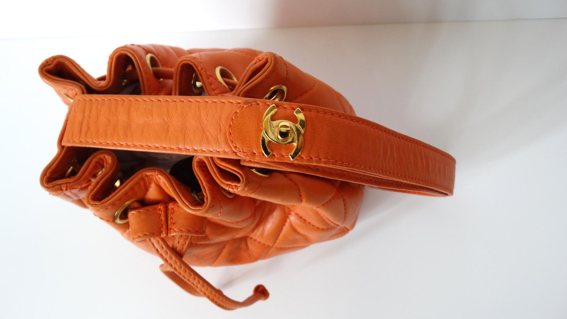 1990s Chanel Orange Quilted Leather Bucket Bag  In Good Condition In Scottsdale, AZ
