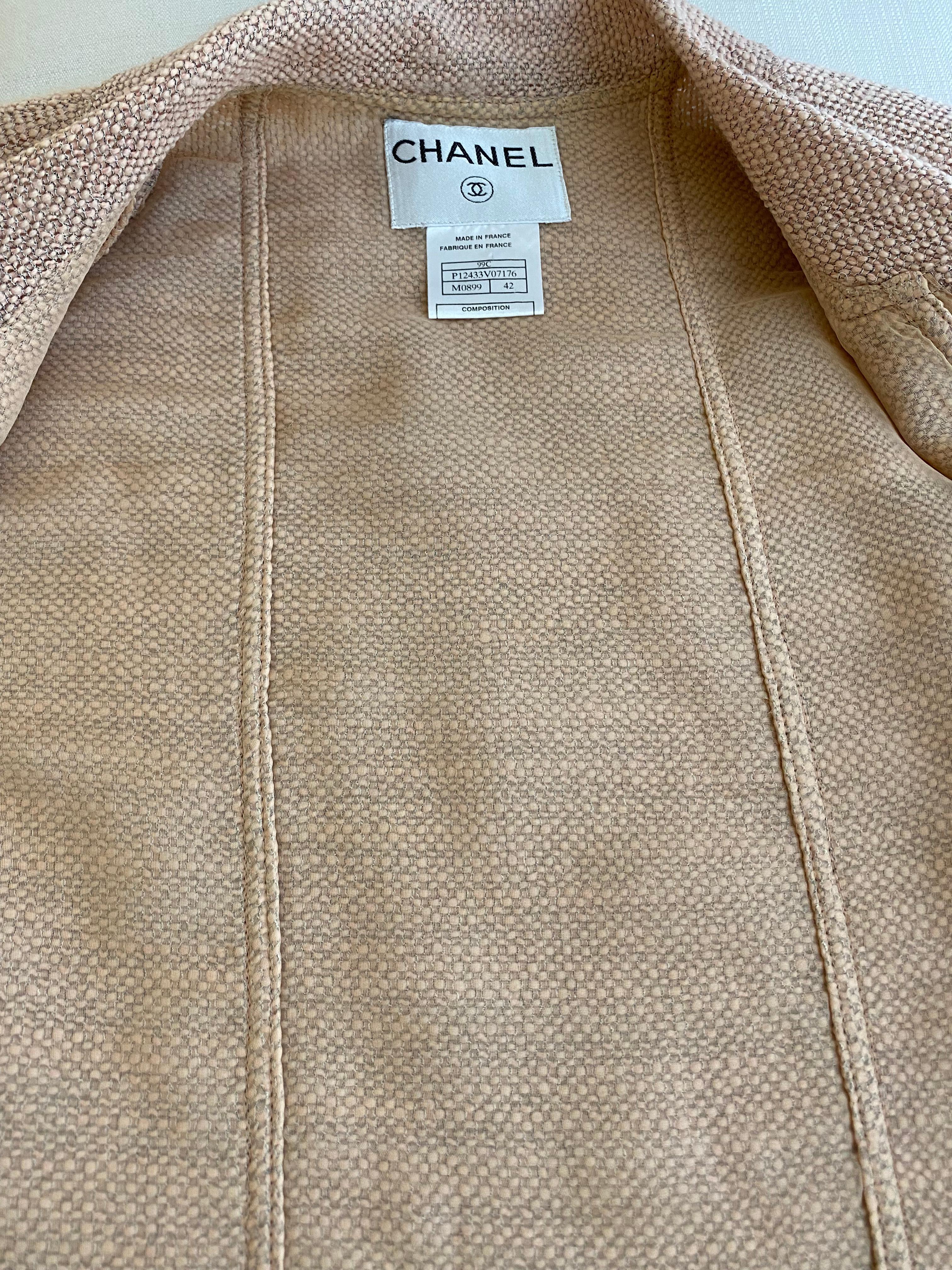 CHANEL, tailleur blazer jupe en laine rose pâle, années 1990 Pour femmes en vente