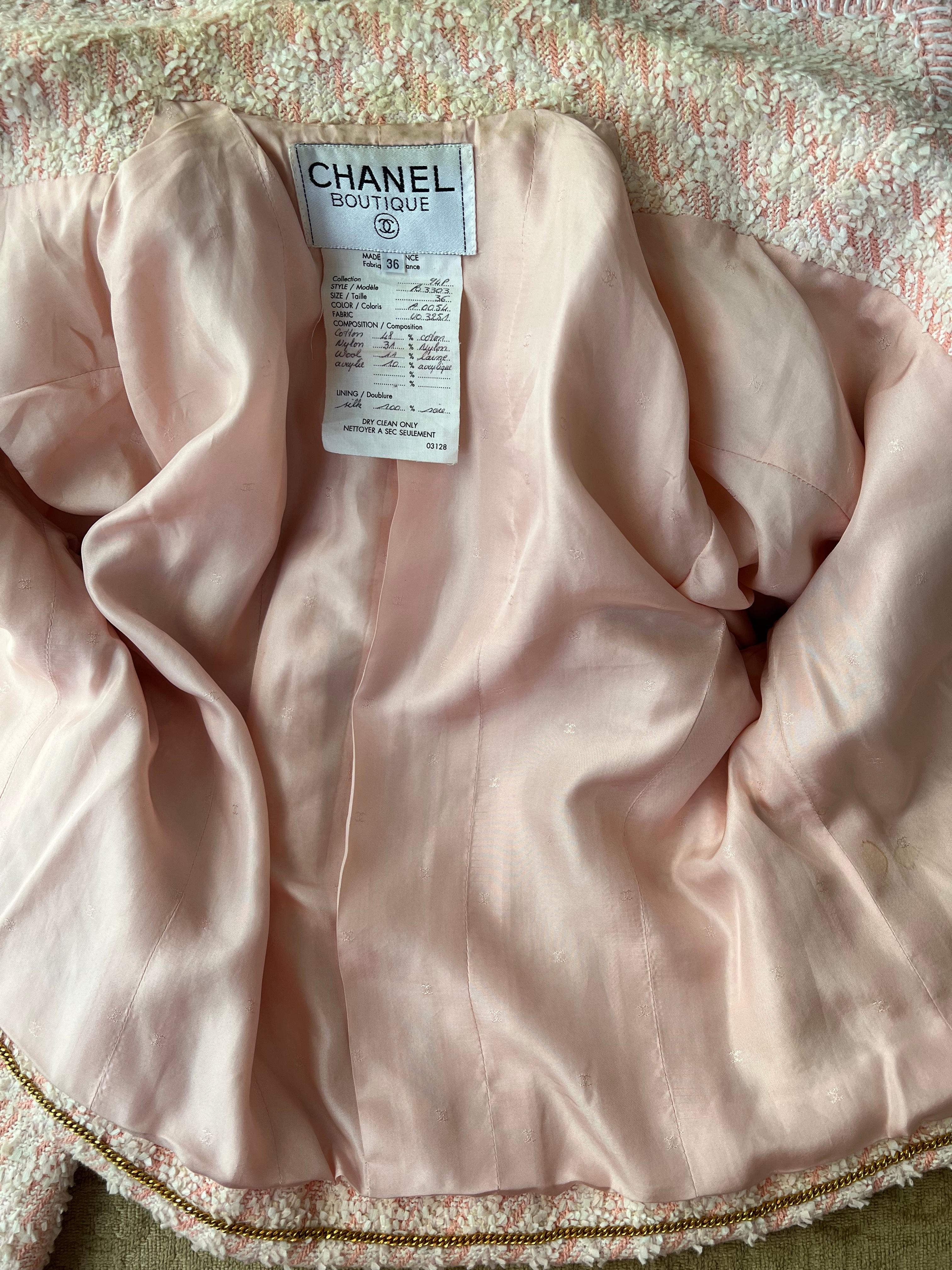 Women's 1990s Chanel Pink Tweed Jacket mini skirt set  For Sale