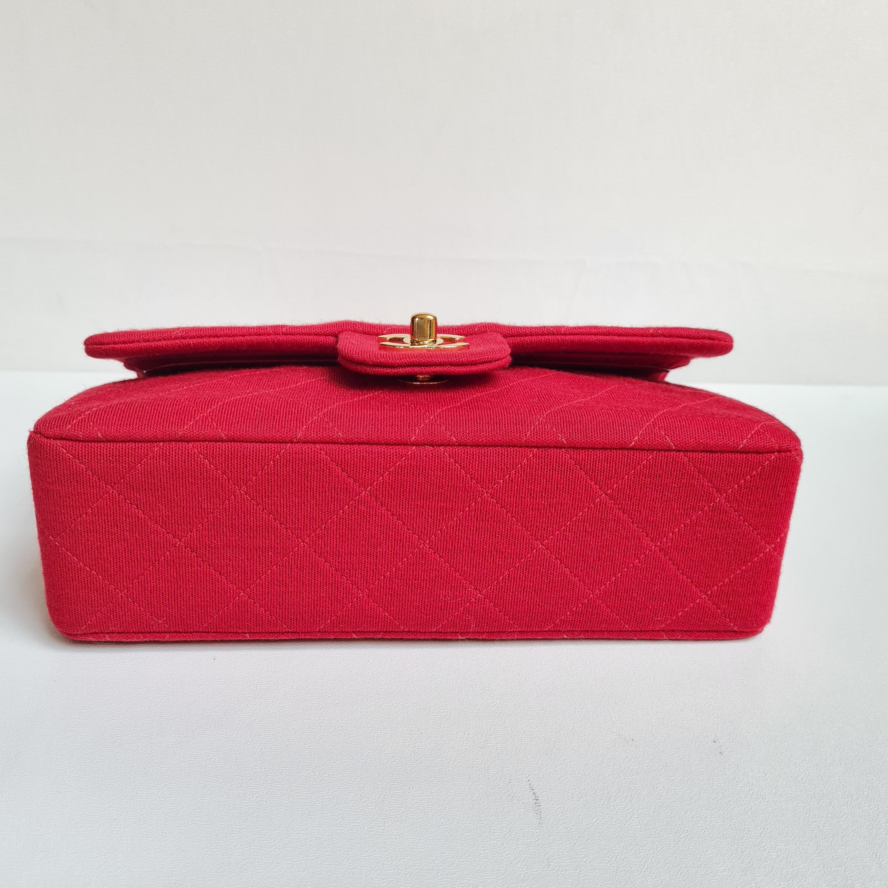 1990s Chanel Red Jersey Quilted Medium Flap Bag 5