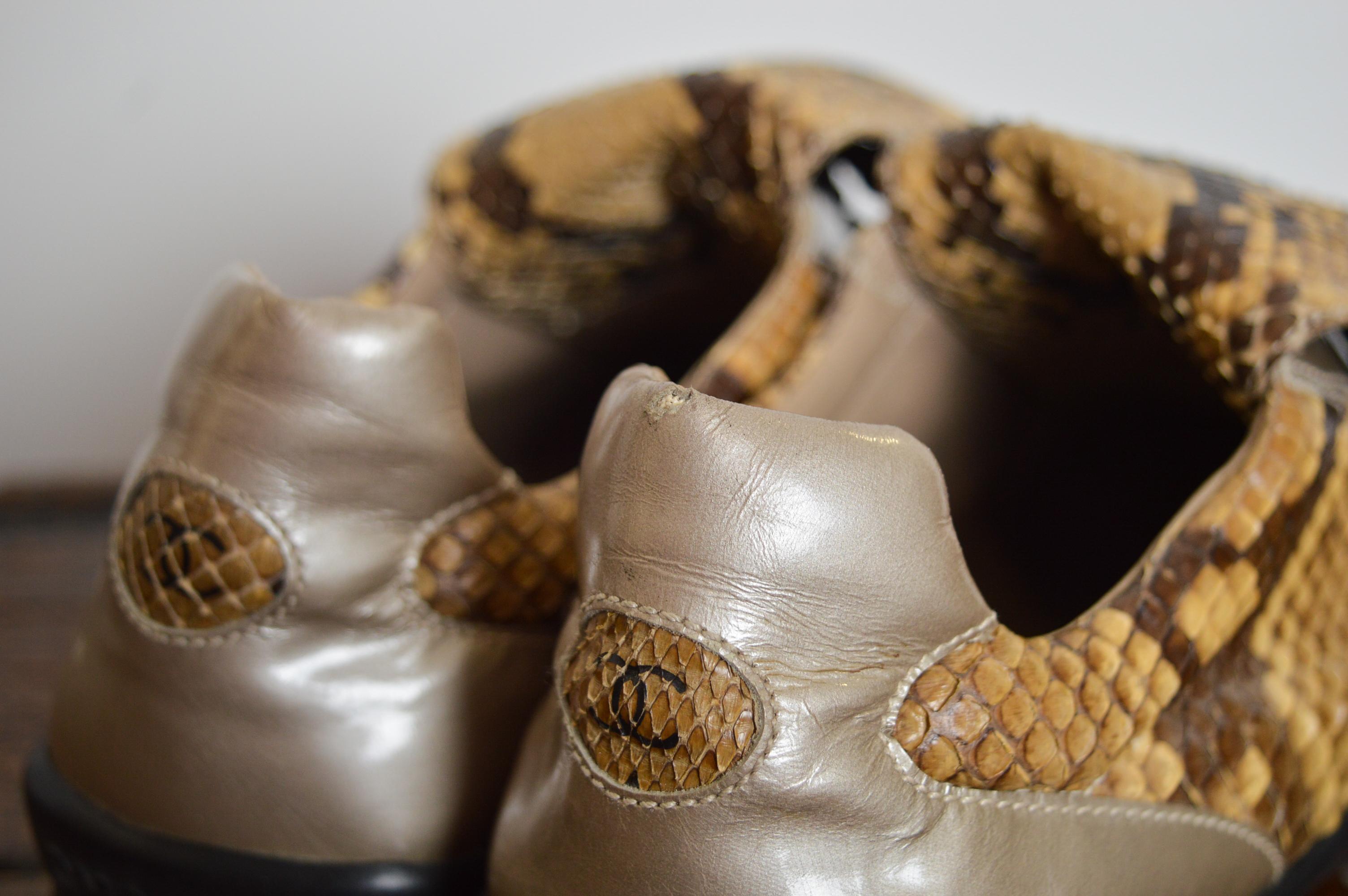 1990s Chanel Silver Leather football soccer style sneaker / CC emblem Trainers For Sale 11