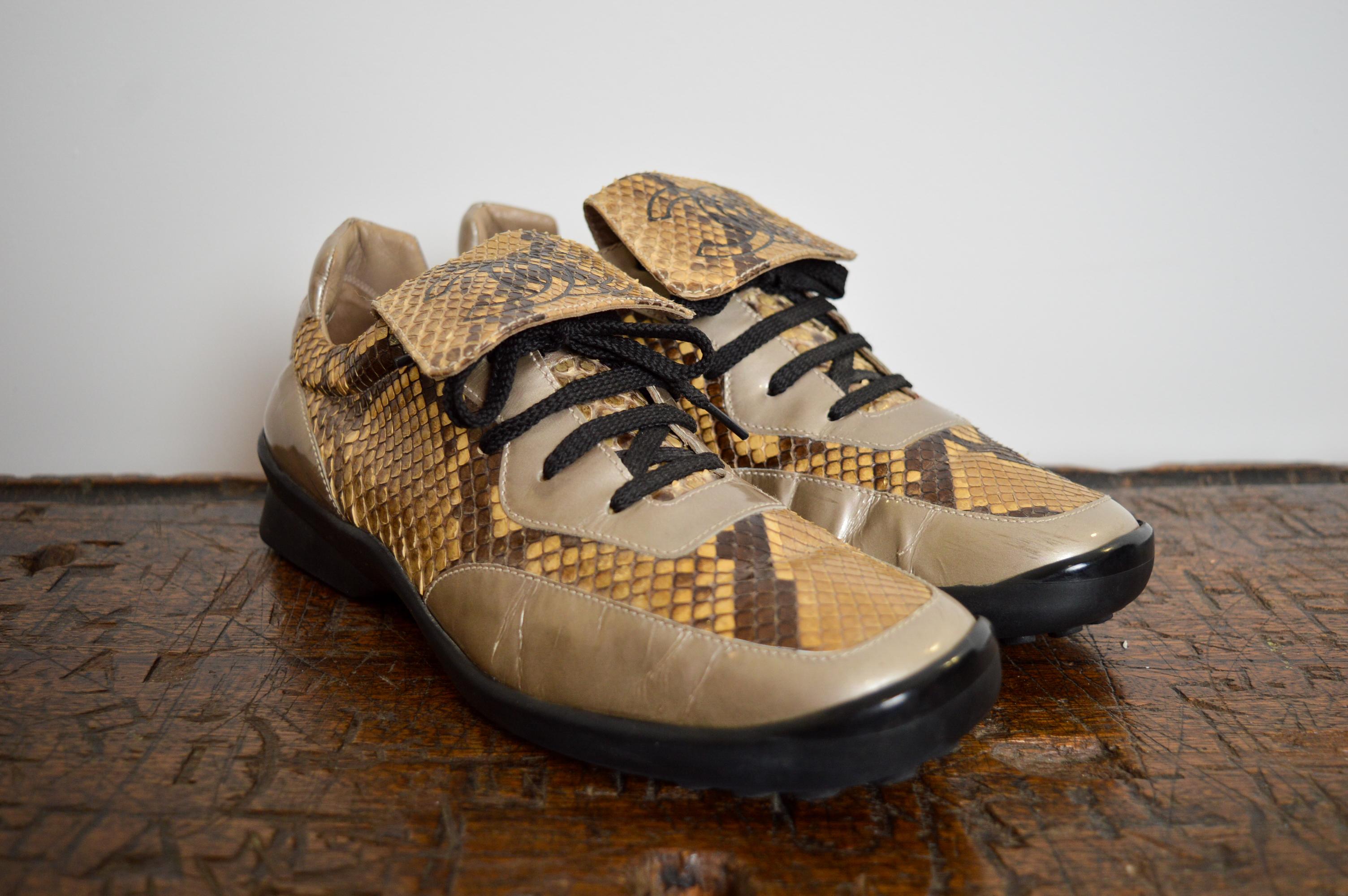 1990s Chanel Silver Leather football soccer style sneaker / CC emblem Trainers For Sale 4