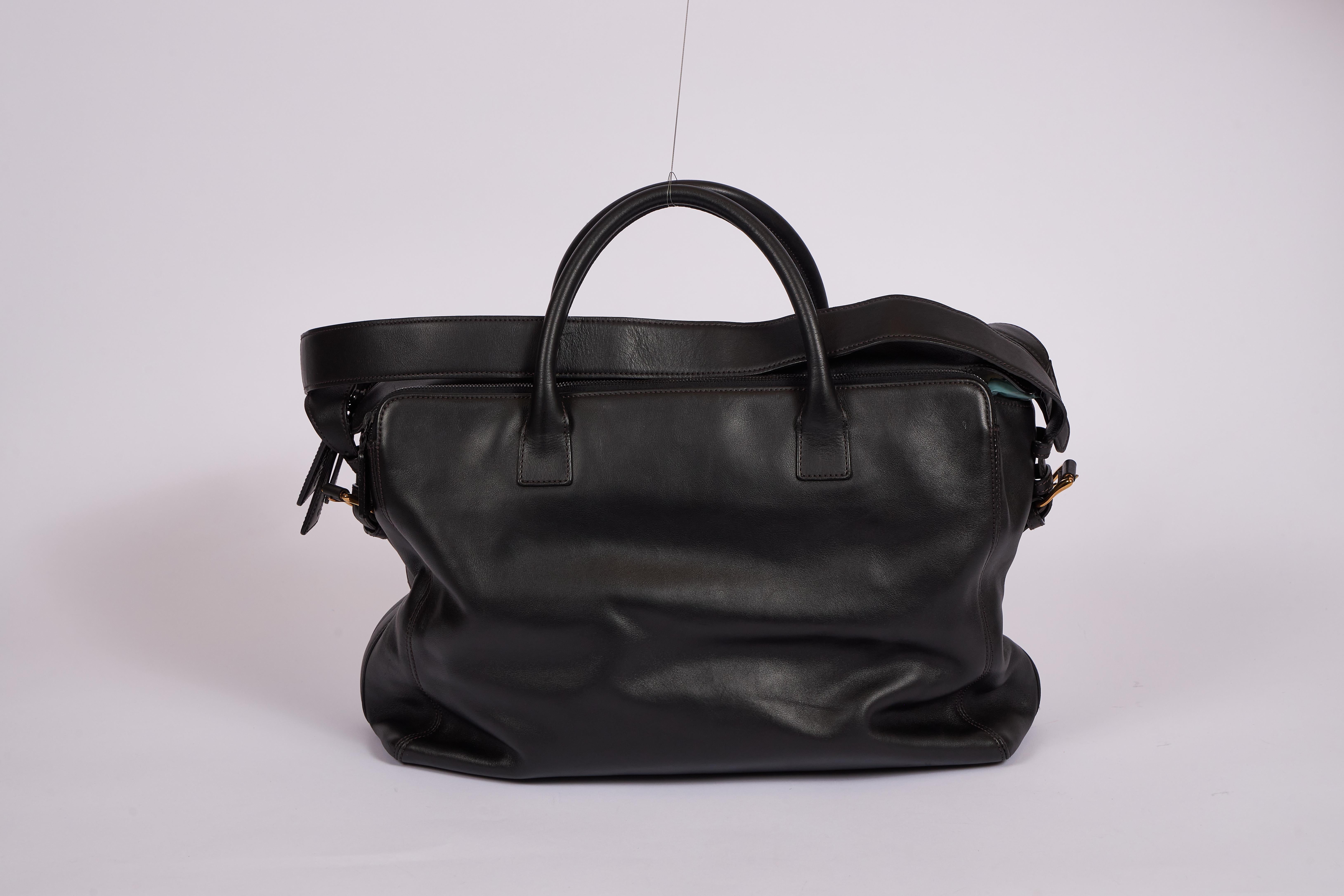 1990's Chanel Vintage Black Leather Unisex Bag In Good Condition For Sale In West Hollywood, CA
