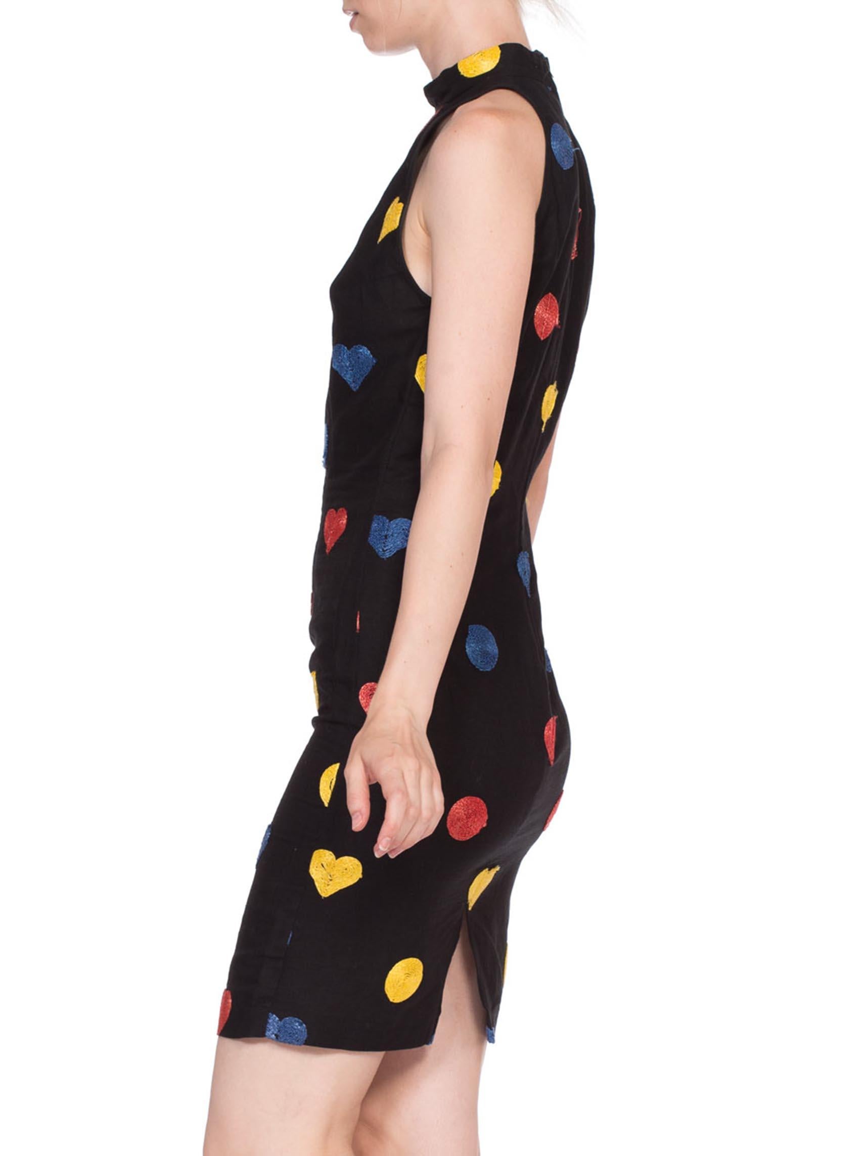 1990er CHIARA BONI Schwarzes ärmelloses Kleid aus Leinen mit Raffia-Herzen und Punkten im Zustand „Hervorragend“ im Angebot in New York, NY
