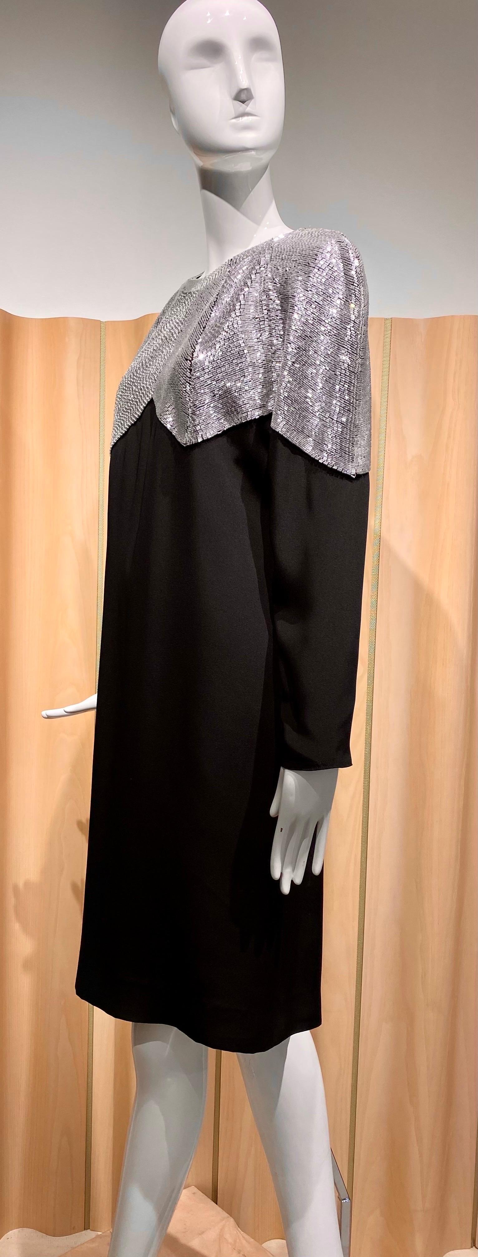 1990s Chloè Black Crepe Beaded Cocktail Dress In Good Condition In Beverly Hills, CA