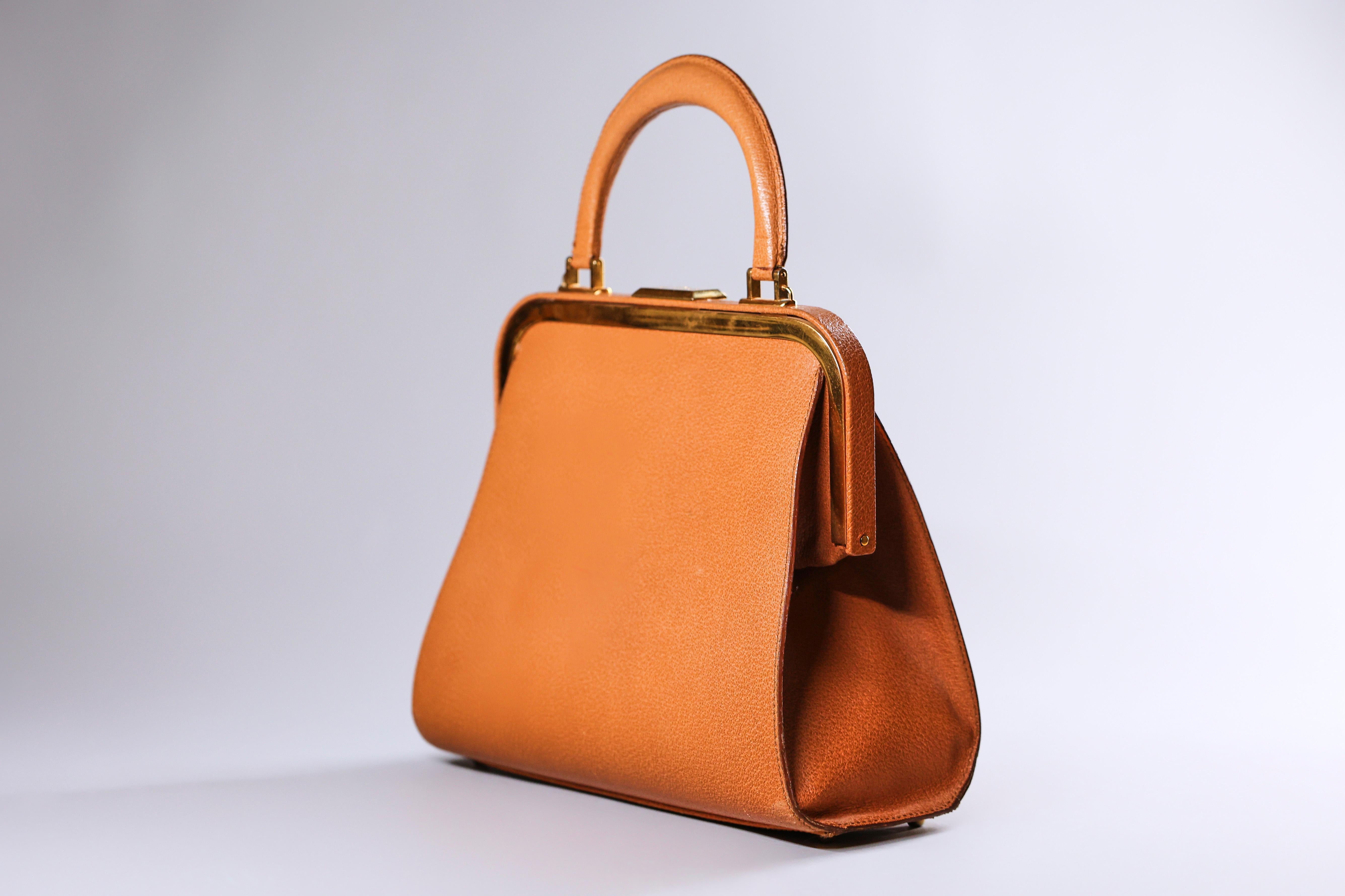 Women's 1990s Christian Dior camel leather handbag For Sale