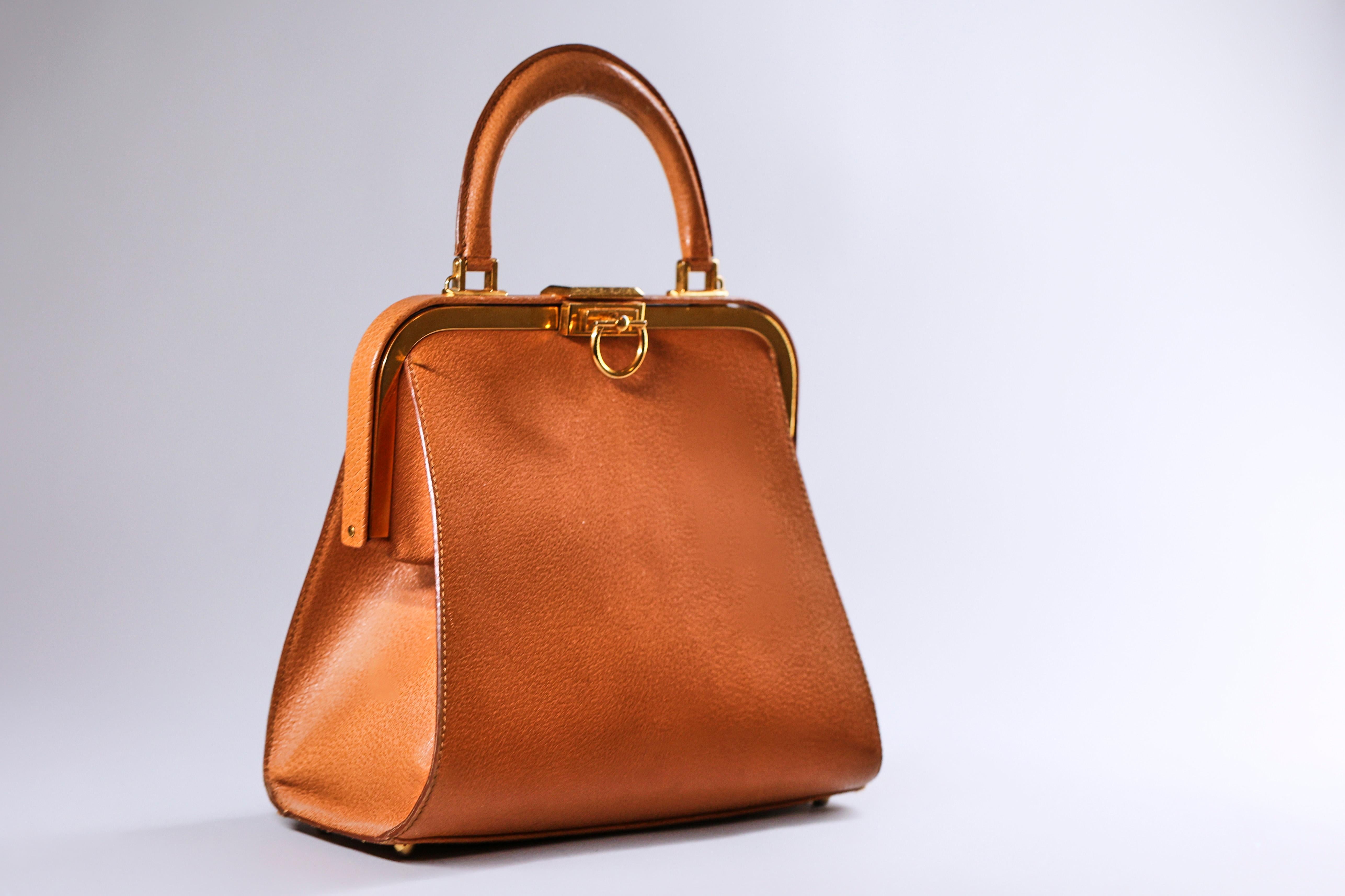 1990s Christian Dior camel leather handbag For Sale 1