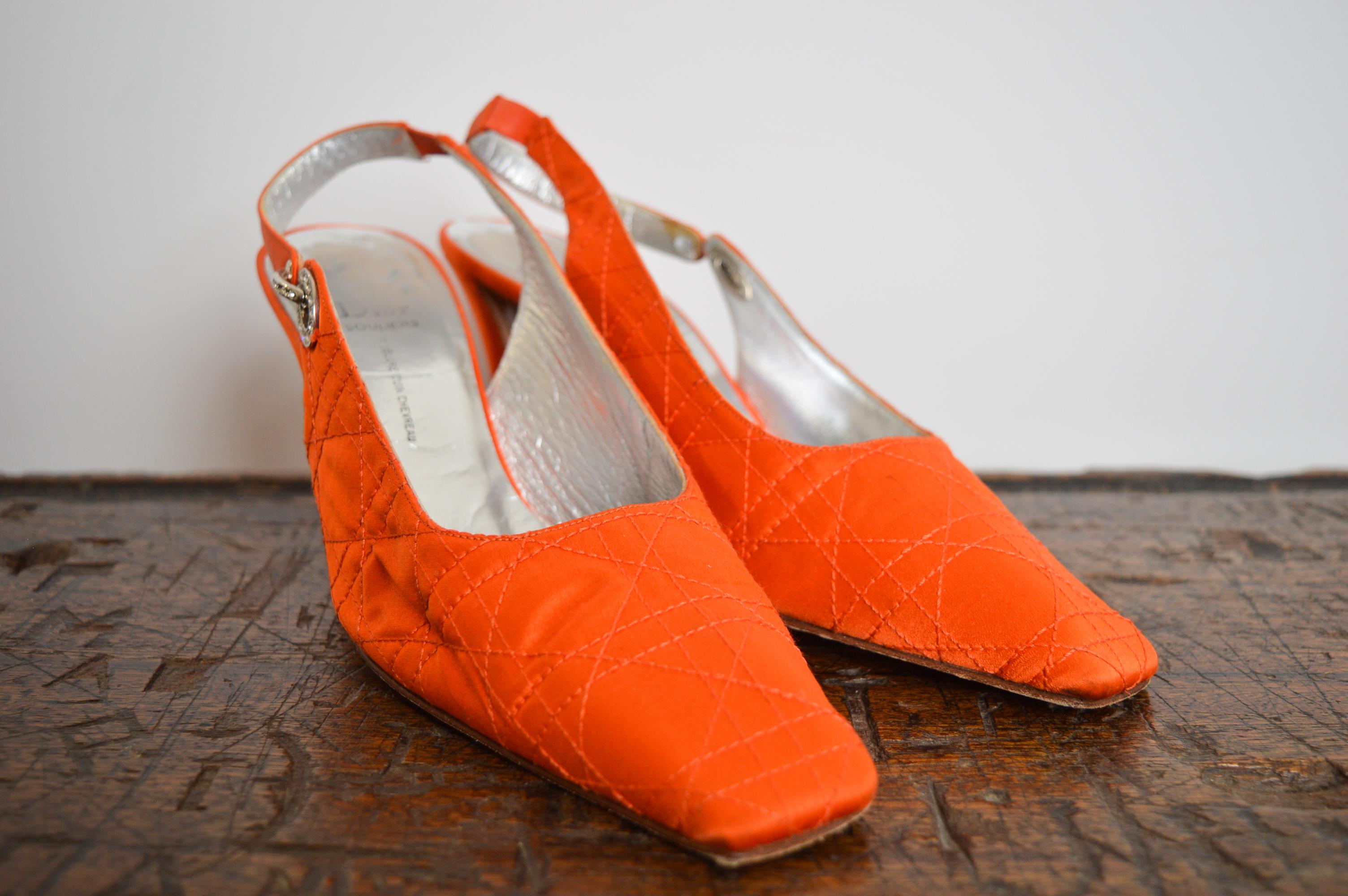 1990s Christian Dior Tangerine Satin Jewel tone Orange Cannage Sling back In Good Condition For Sale In Sheffield, GB