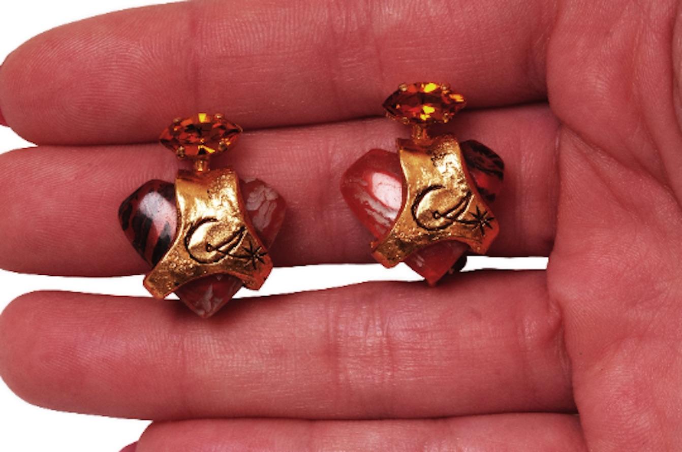 Women's 1990s Christian Lacroix Gold Heart Clip-on Earrings For Sale