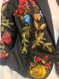 Christian Lacroix - Veste en satin noir d'inspiration Matador avec broderie florale, années 1990