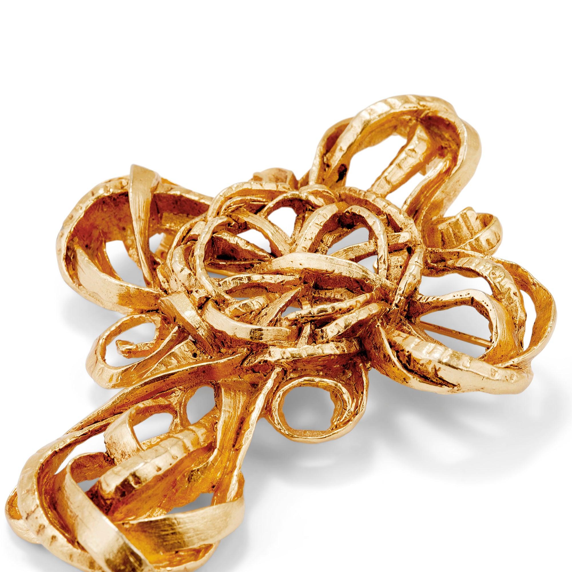 Collar con cruz estilizada Christian Lacroix de los años 90 en venta 1