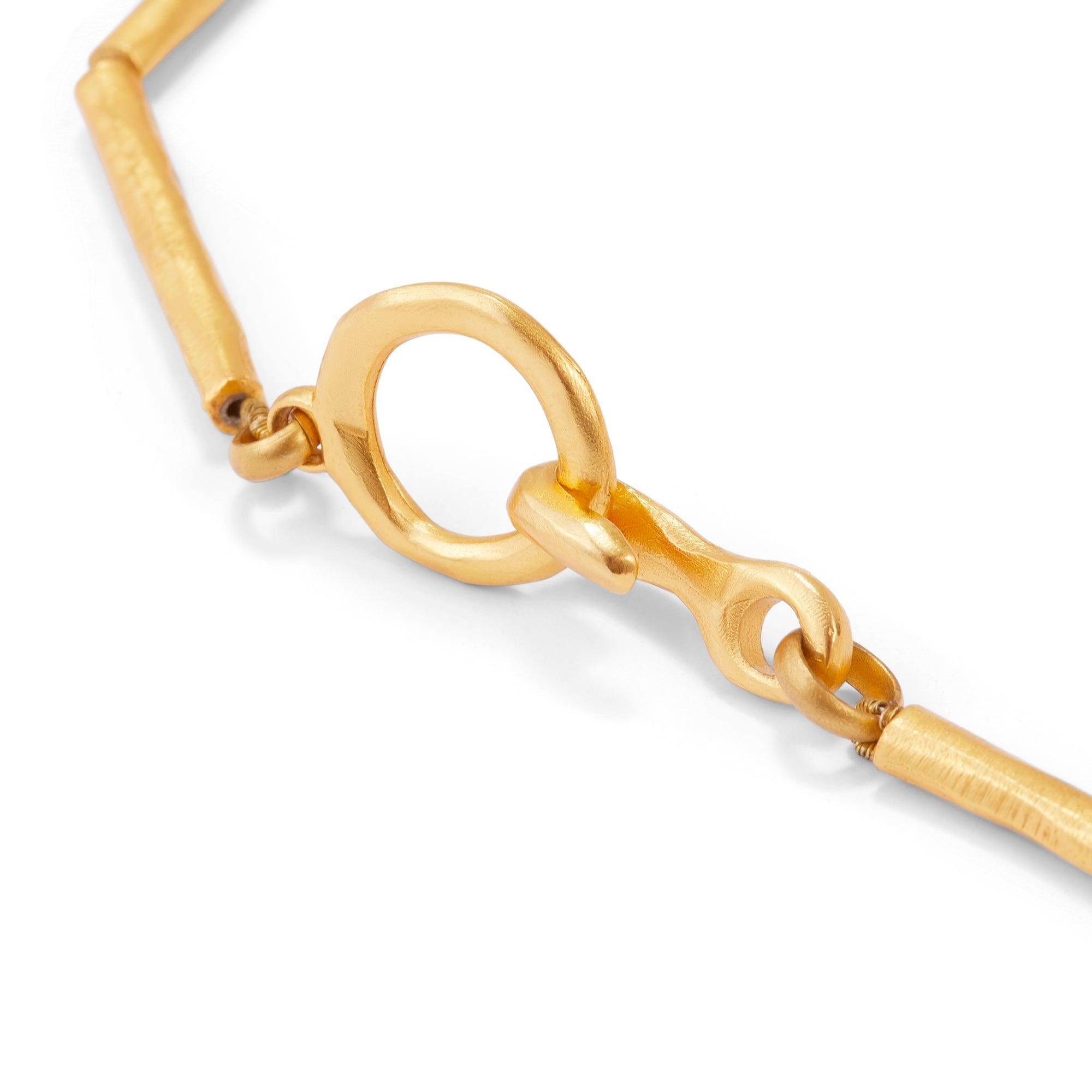 Collana con croce stilizzata Christian Lacroix degli anni '90 in vendita 3