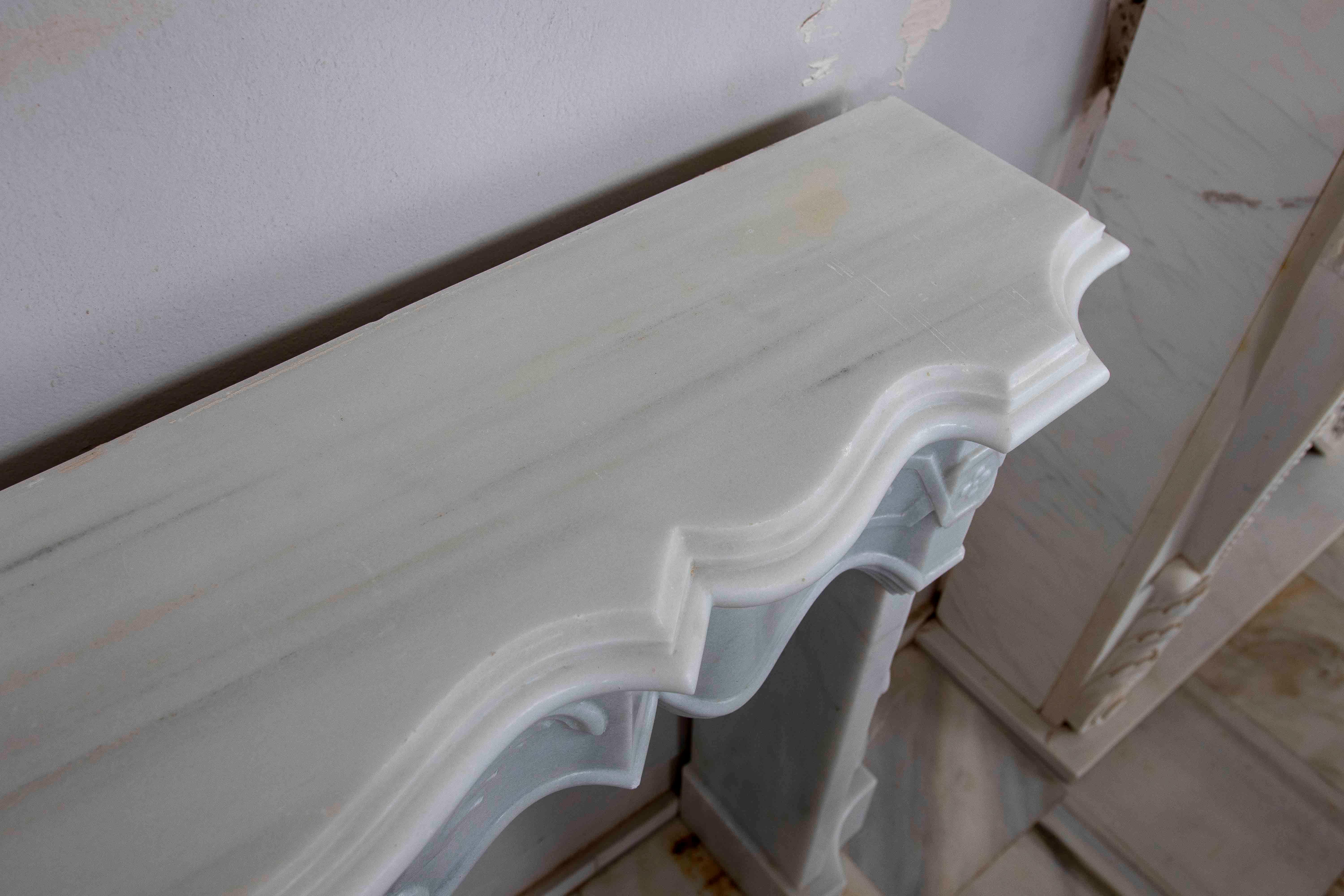 1990s Classic Carved White Marble Fireplace – French Decorative Style For Sale 7