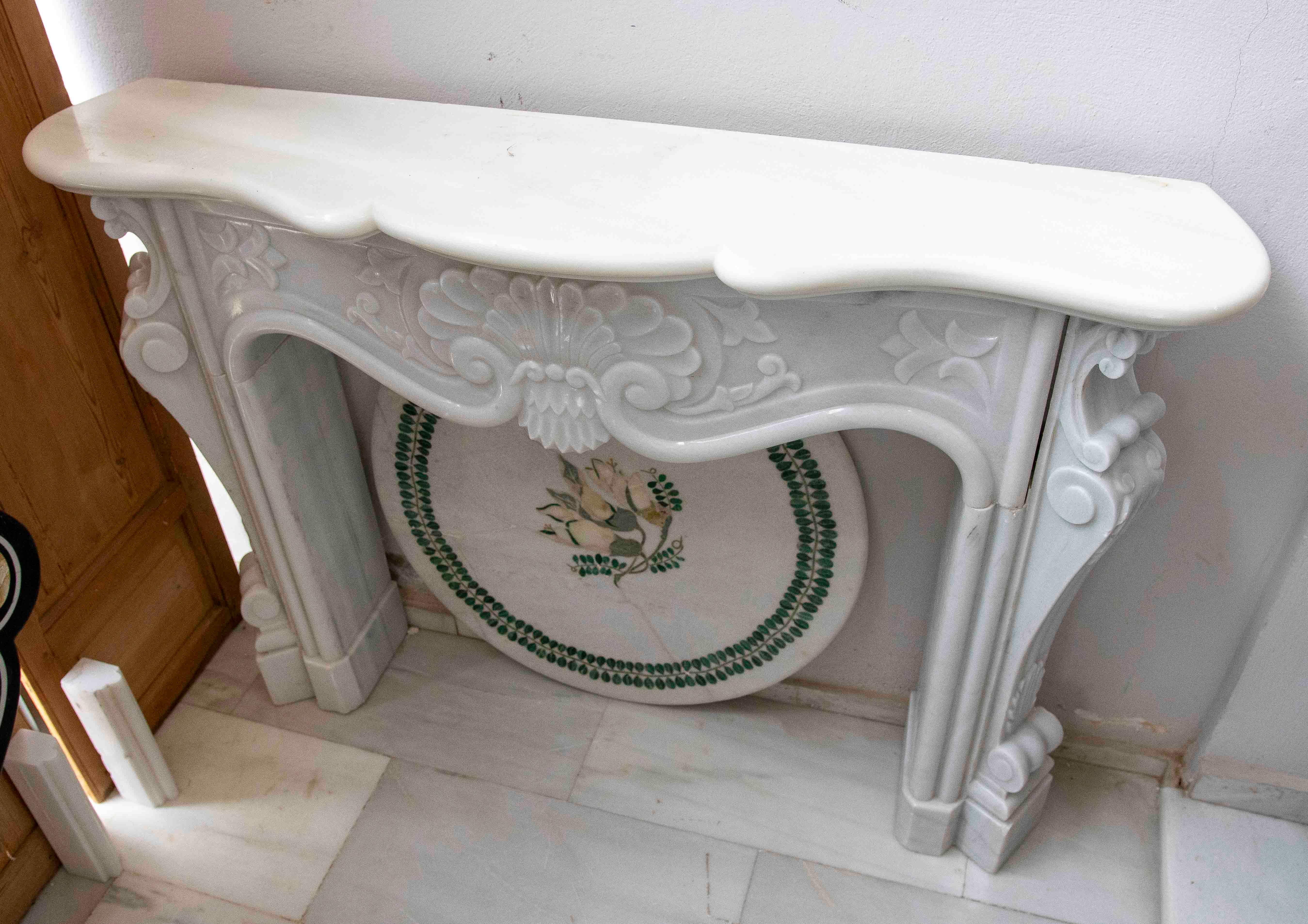 1990s Classic Carved White Marble Fireplace – French Decorative Style For Sale 1