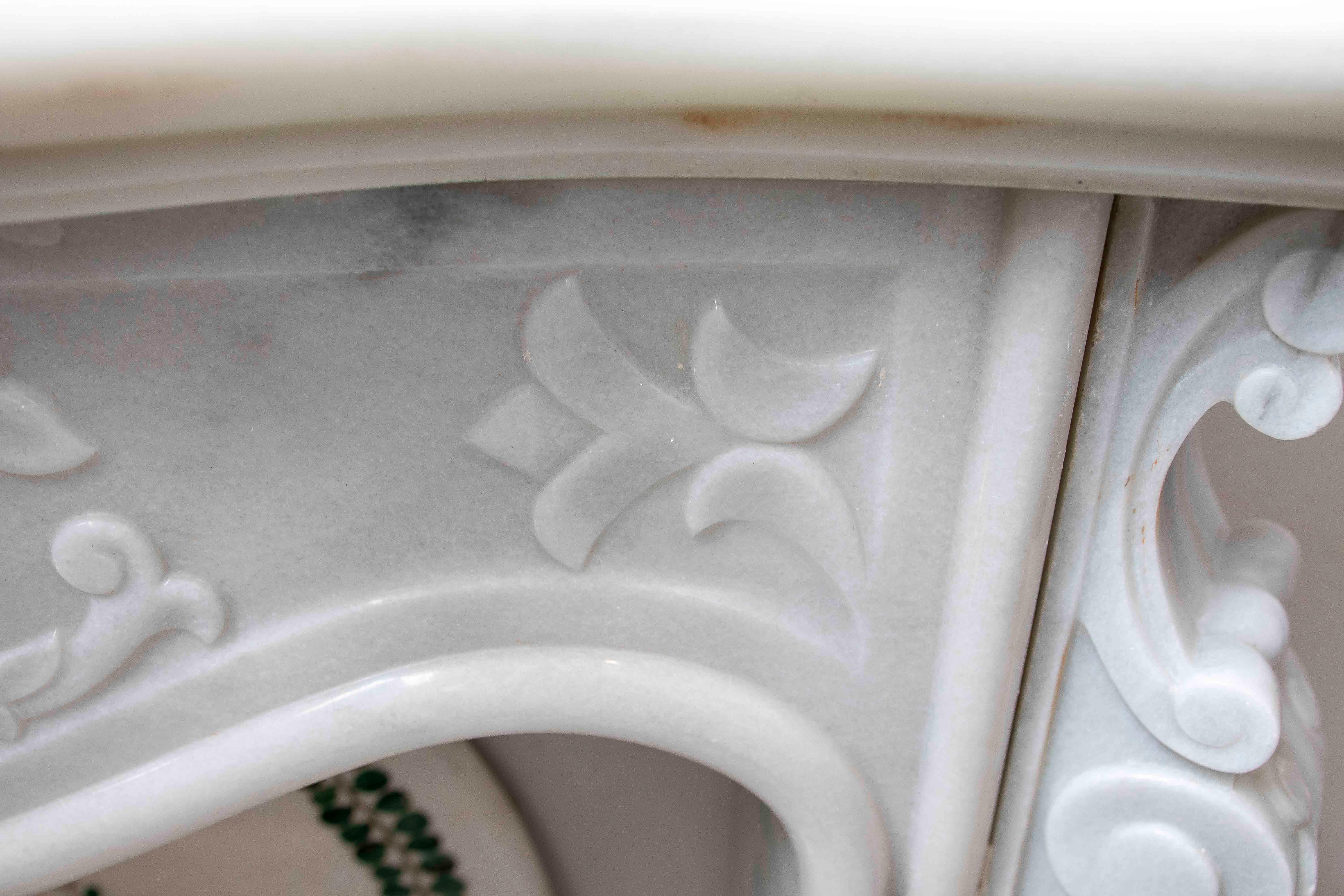 1990s Classic Carved White Marble Fireplace – French Decorative Style For Sale 3