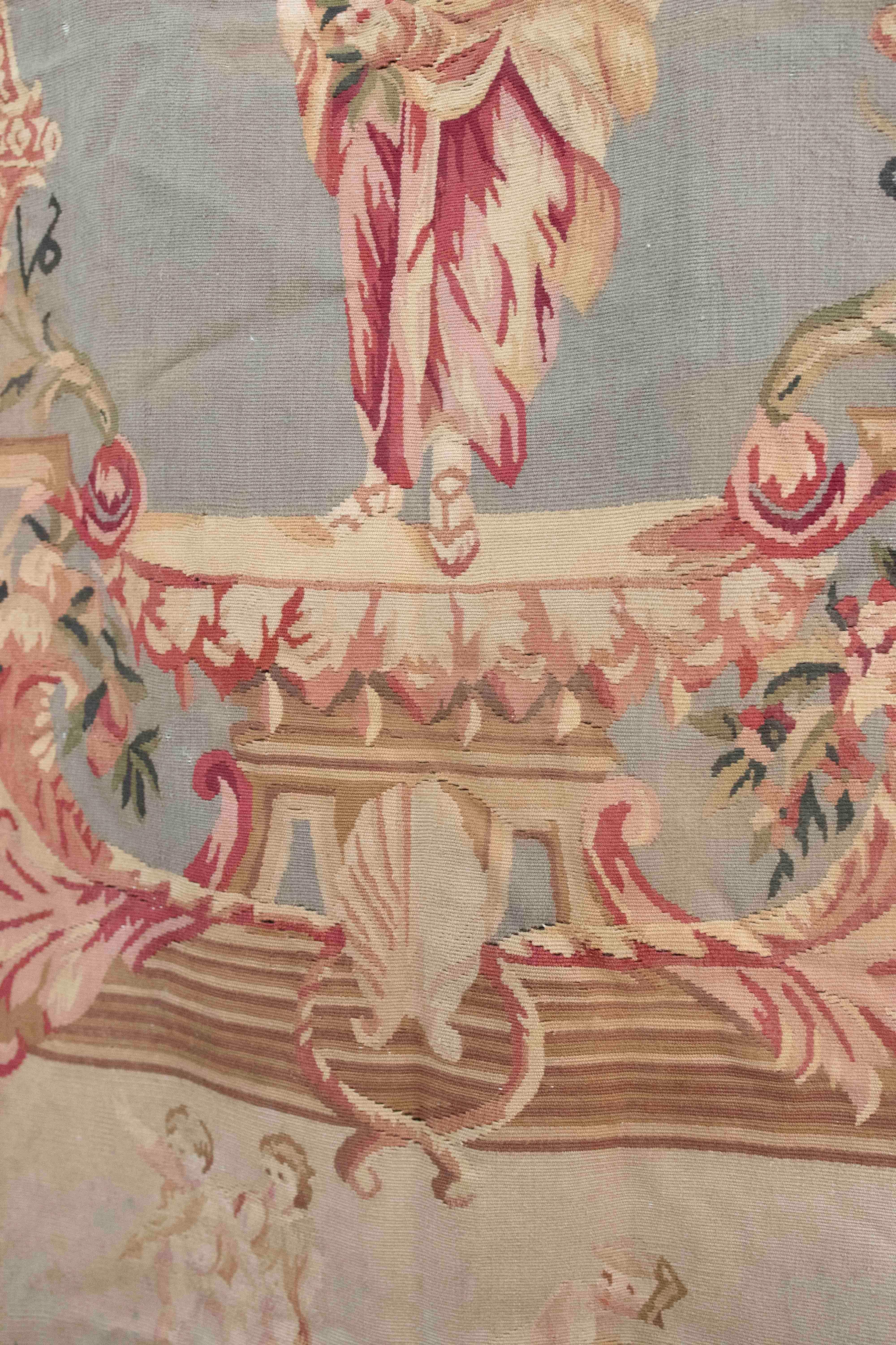 Arazzo in stile rococò classico degli anni '90 con allegoria femminile In condizioni buone in vendita a Marbella, ES