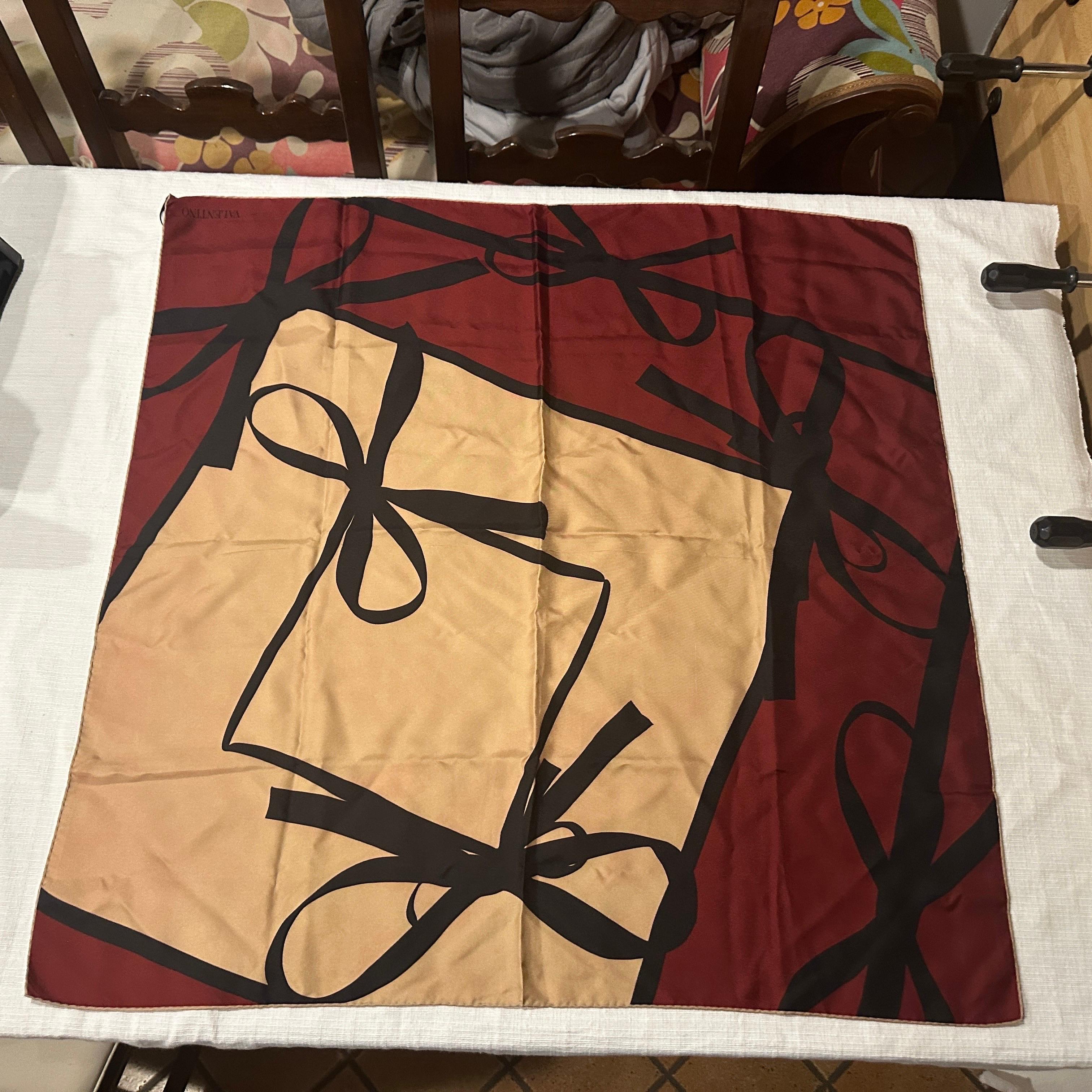 1990s Classic Silk Scarf by Valentino in vendita 3