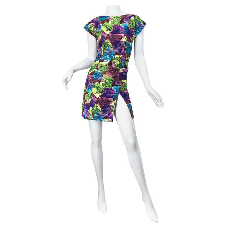 early 90s dress 1990s Colorful Postcards Souvenir Novelty Print Vintage Mini For Sale at 1stDibs Pick a Size:S moda The 99th Dressmaking Amóre