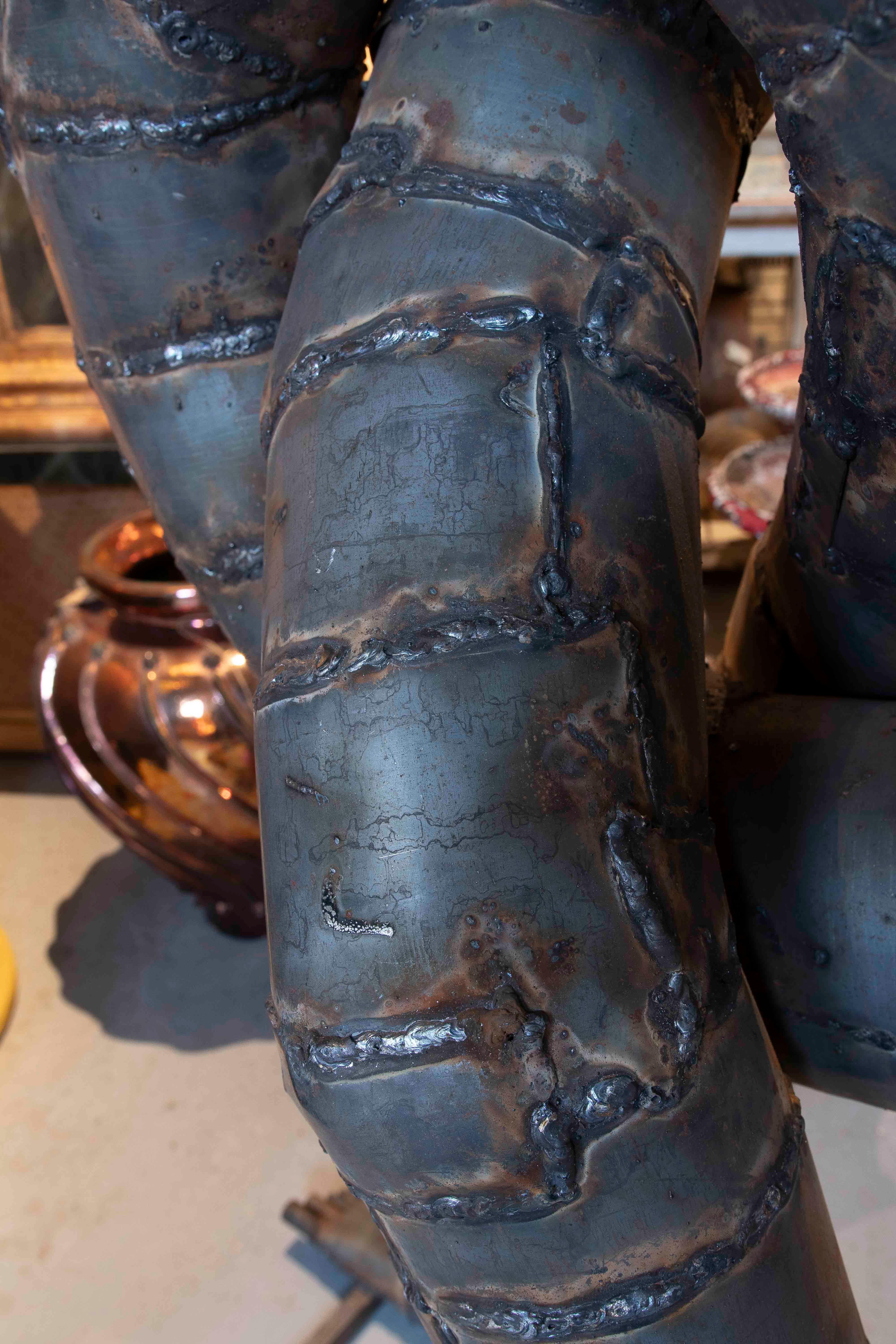 1990s Contemporary Metal Sculpture with Organic Shape of Intertwined Legs For Sale 4