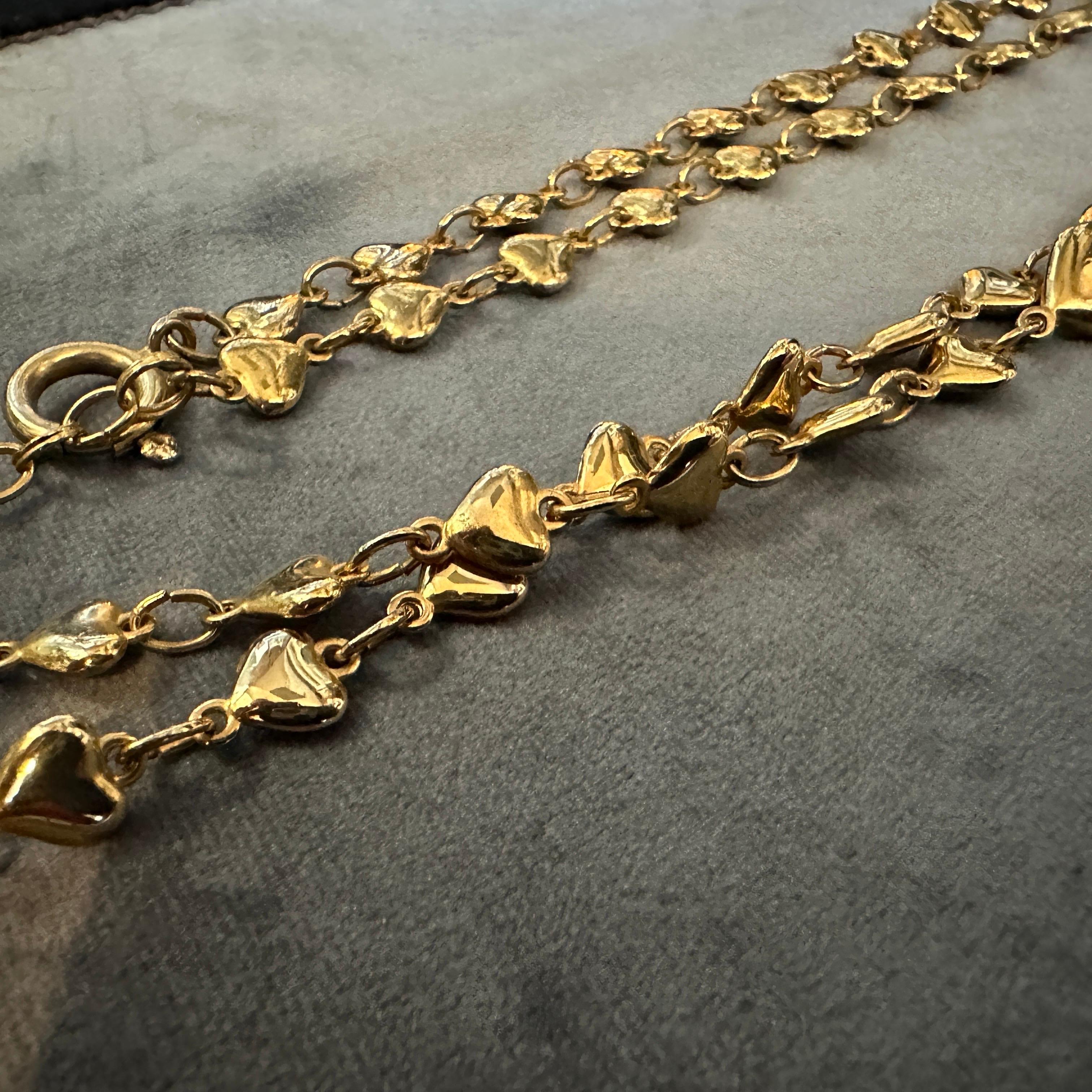 Joyería de fantasía de los años 90 Collar con cadena de corazón de latón de Mila Schon en venta 3