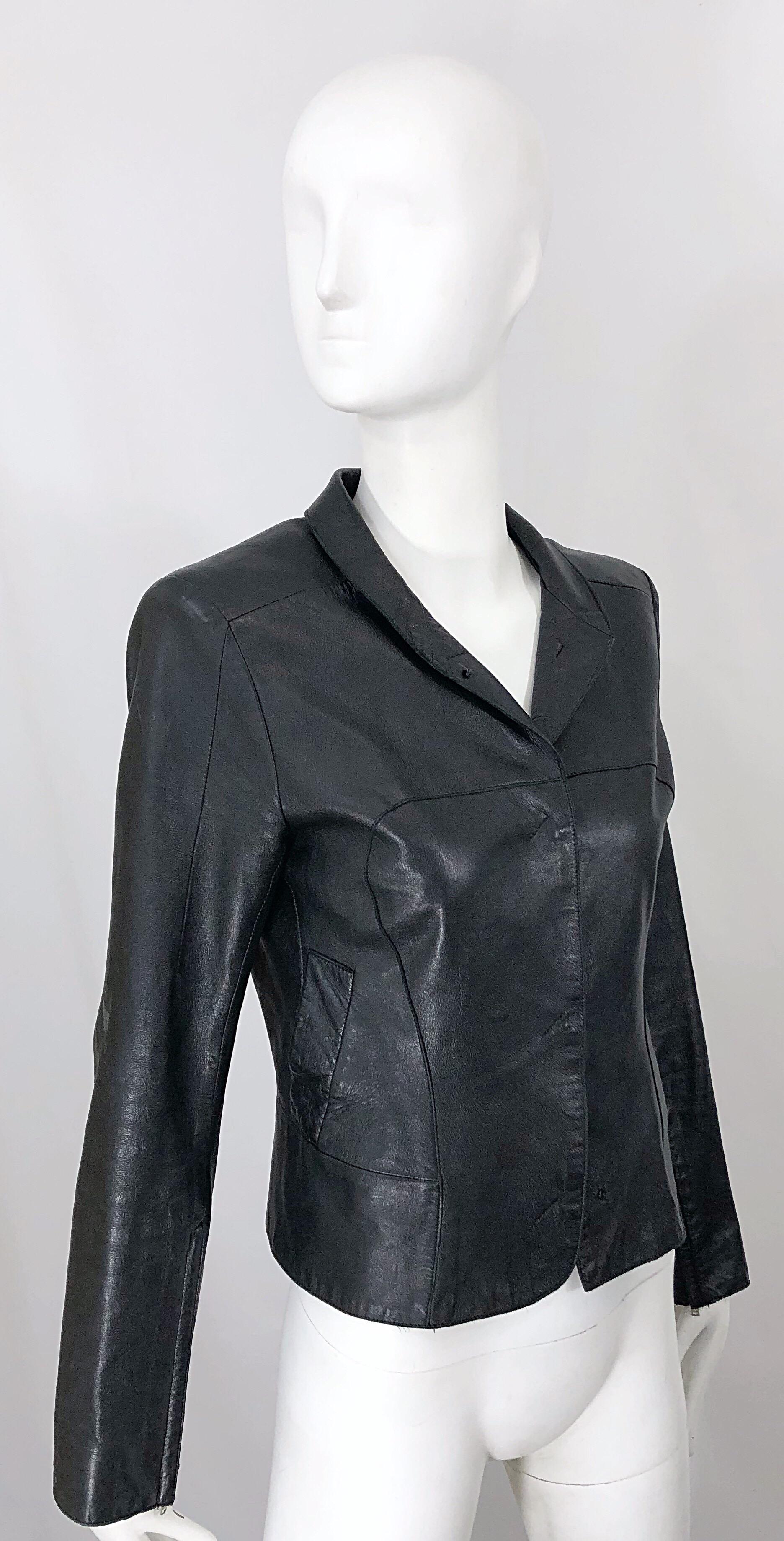 Costume National - Veste vintage style motard en cuir noir avec manches zippées, années 1990 en vente 1