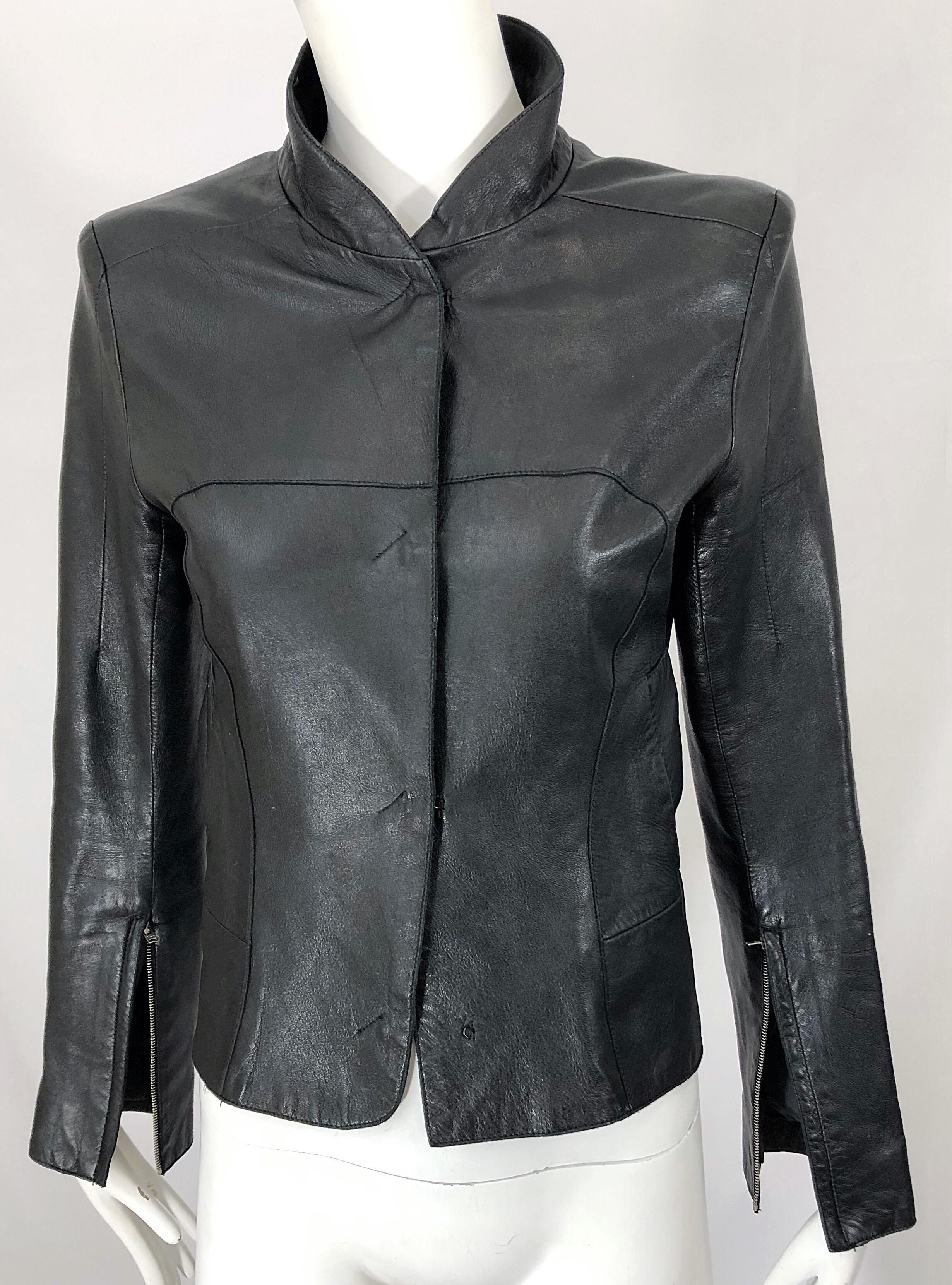 Costume National - Veste vintage style motard en cuir noir avec manches zippées, années 1990 en vente 4