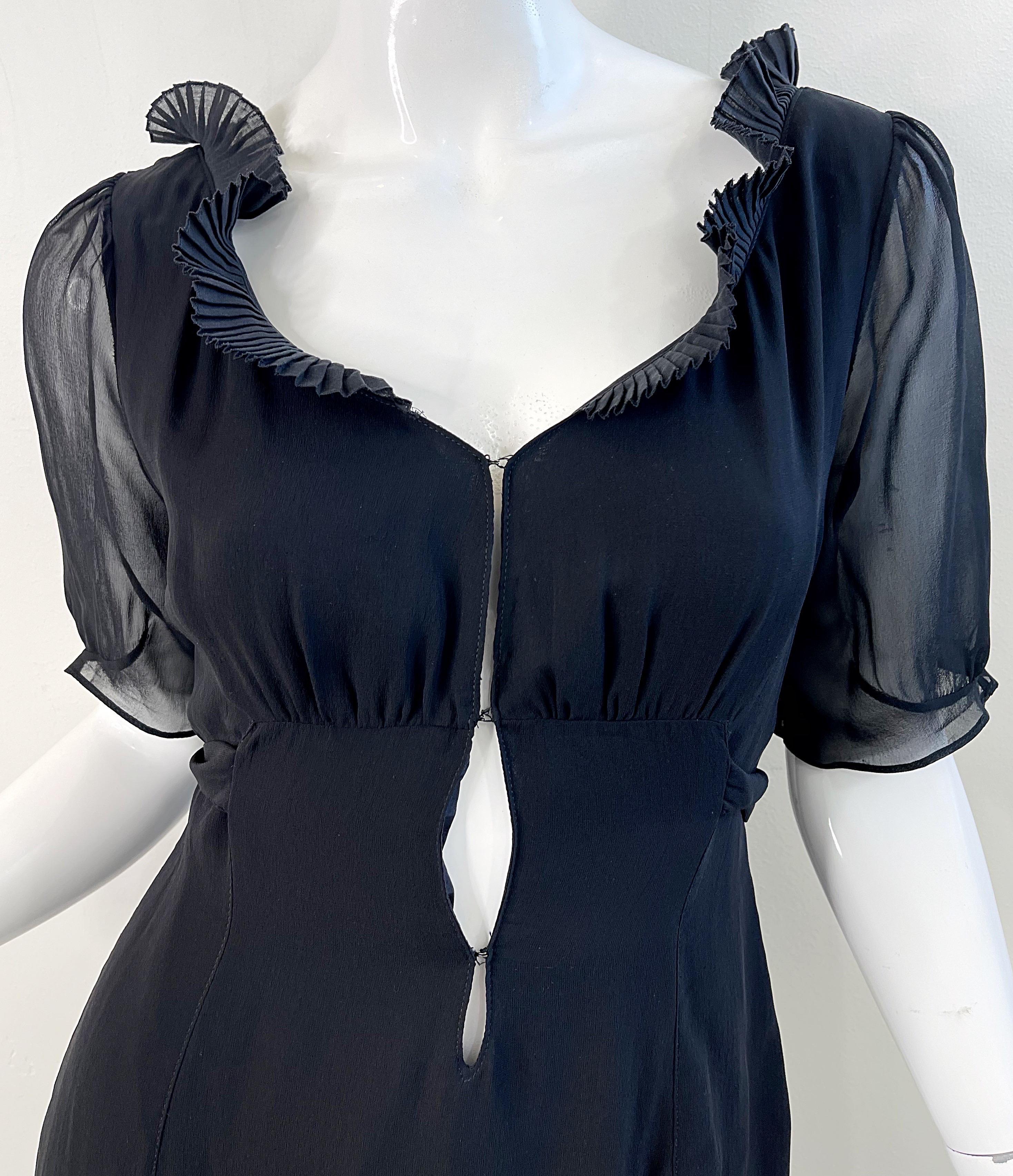 1990er Kostüm National Größe 4 Schwarz Seide Chiffon Cut - Out Vintage 90er Jahre Kleid Damen im Angebot