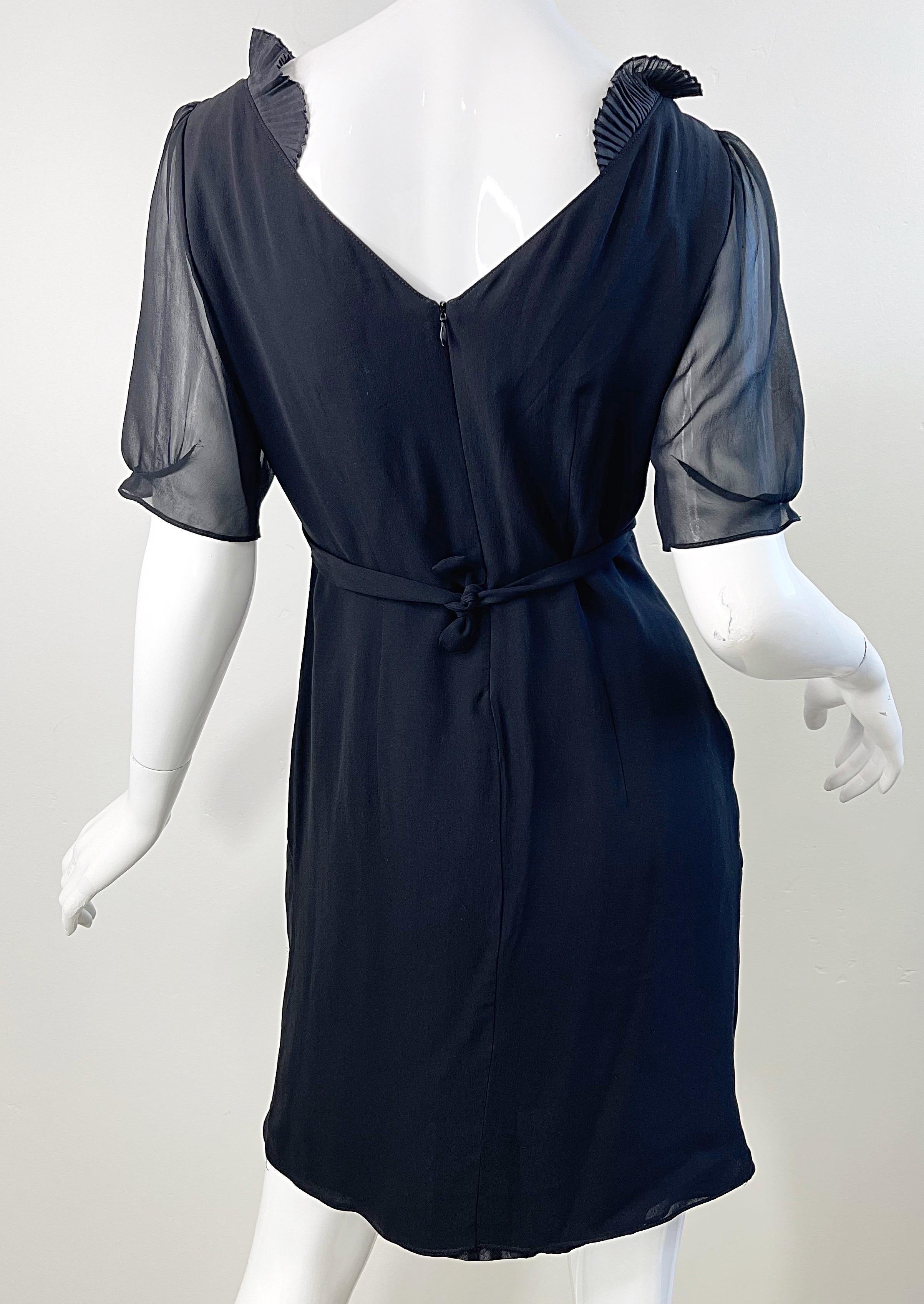 1990er Kostüm National Größe 4 Schwarz Seide Chiffon Cut - Out Vintage 90er Jahre Kleid im Angebot 1