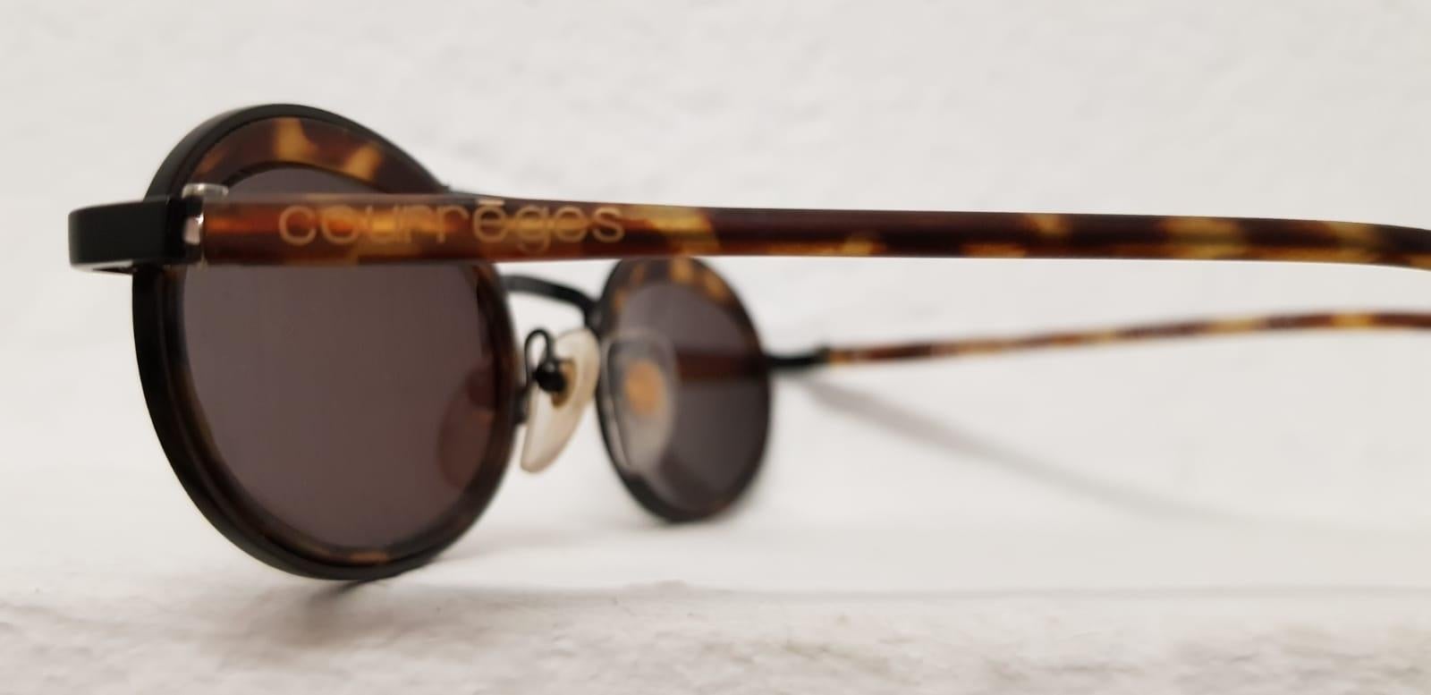 Women's or Men's 1990's Courrèges Sunglasses 9544 For Sale