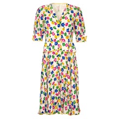 Traje de chaqueta y vestido con estampado floral de rosas de seda de alta costura de los años 90