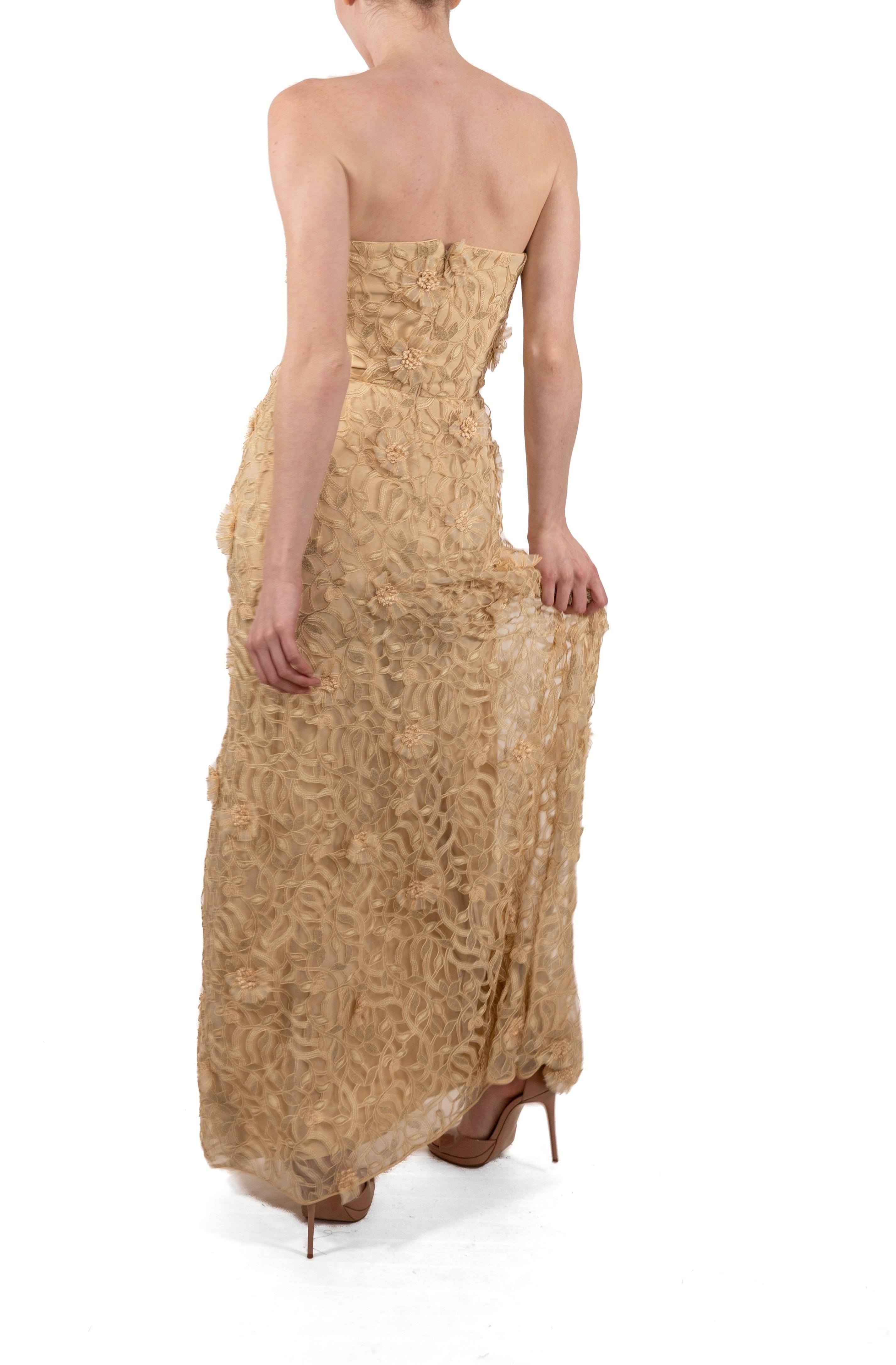 Women's 1990S Cream Rayon & Silk 3-D Cutwork Lace Strapless Gown For Sale