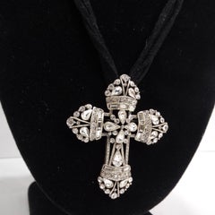 1990 Pendentif en forme de croix Collier à cordon ajustable