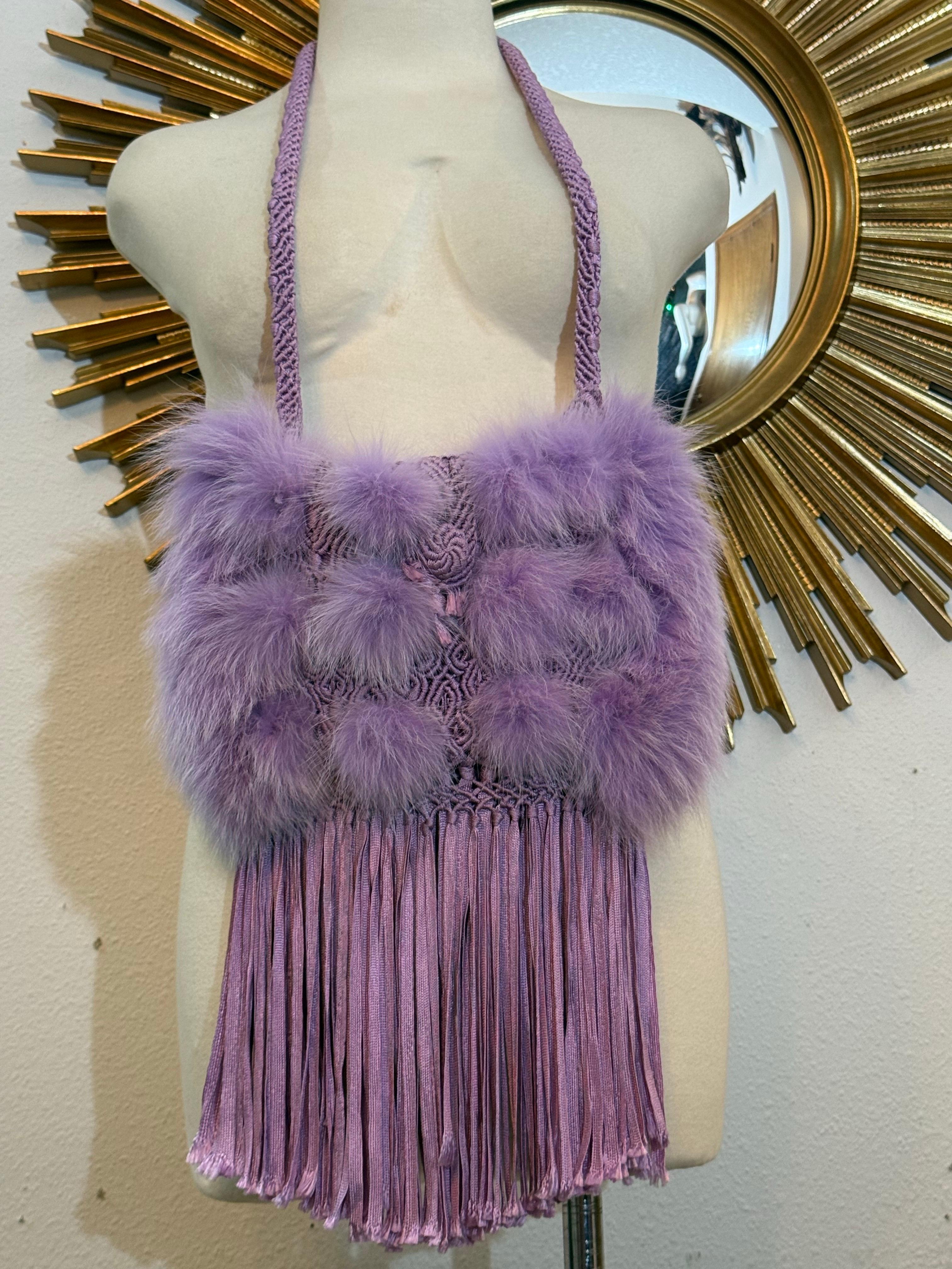 1990 CUSTOM MADE Étole en fourrure de renard lavande teintée et sac à main assorti en vente 4