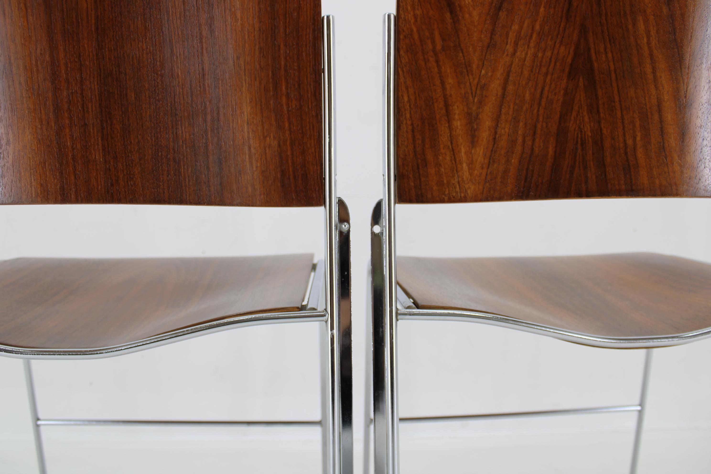 1990s D. Rowland Set Of Five Restored Stackable Dining Chairs for GF 2