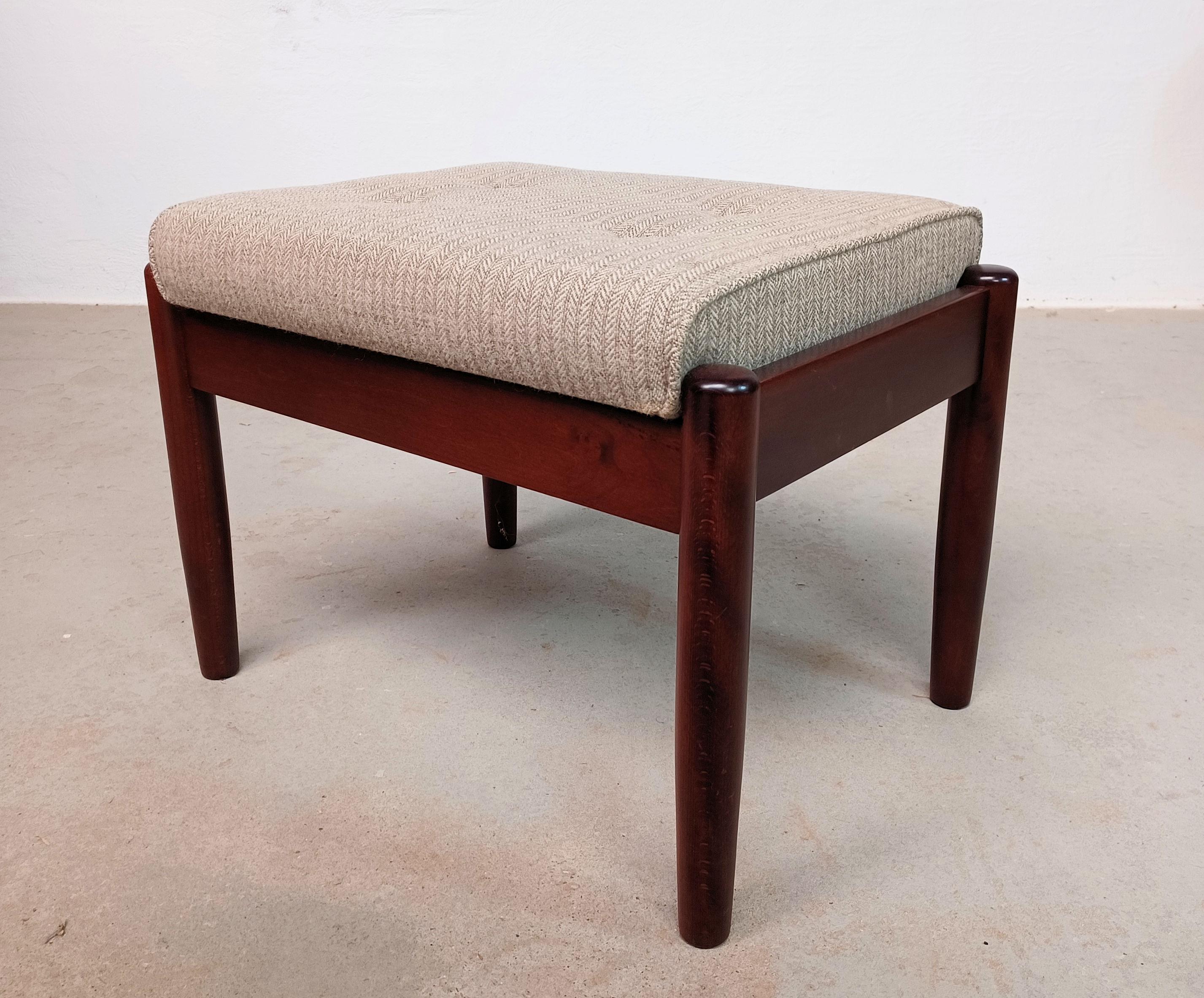 Modern 1990s Danish Adjustable Piano Bench in Tanned Beech For Sale